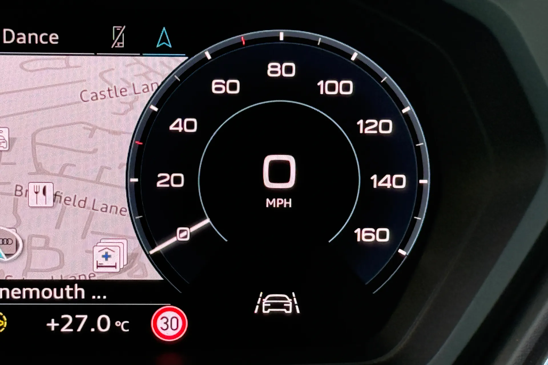Audi Q4 thumbnail image number 8