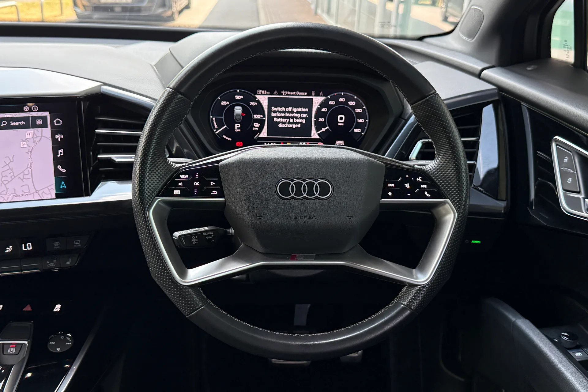 Audi Q4 thumbnail image number 40