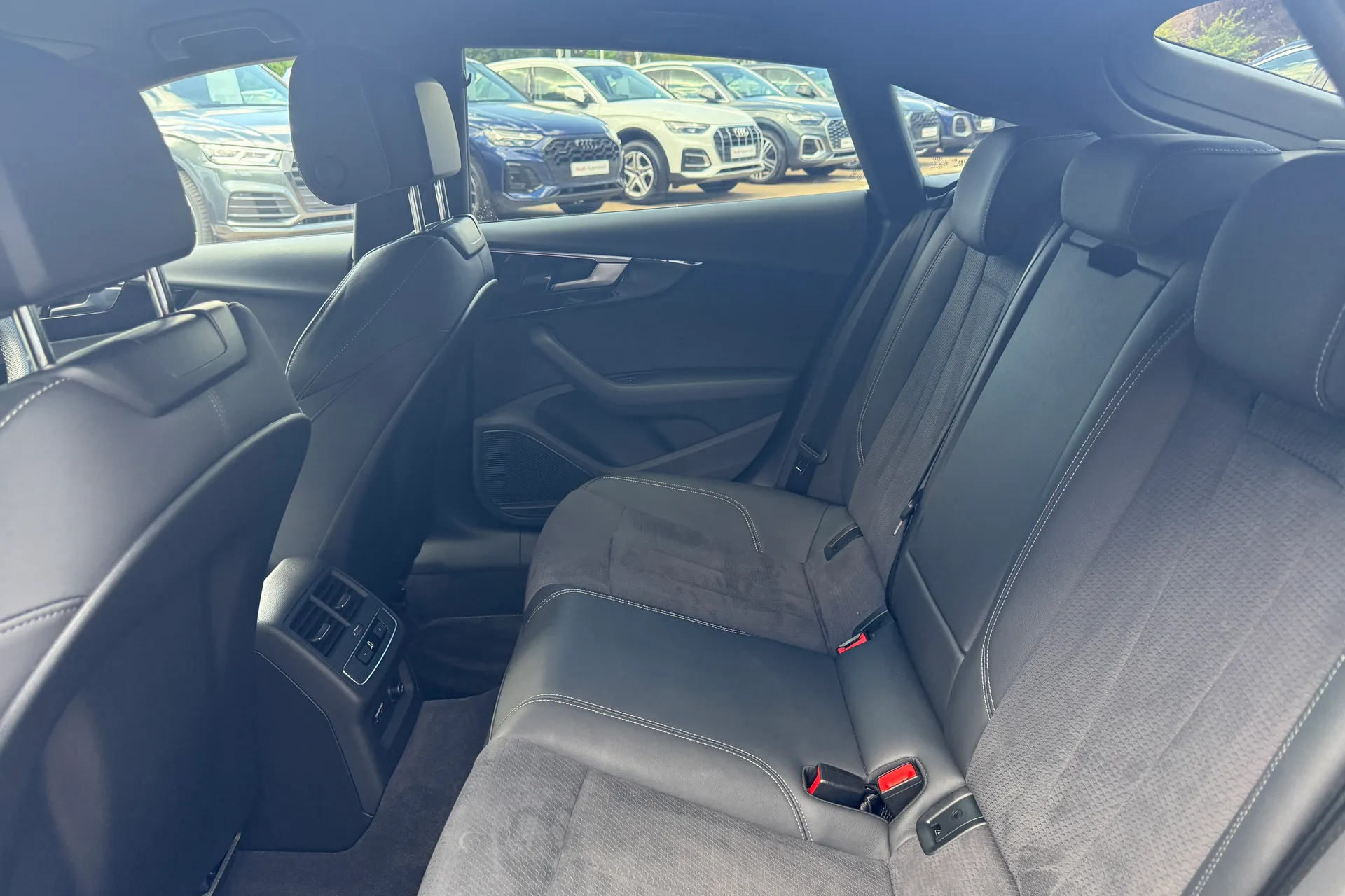 Audi A5 thumbnail image number 47