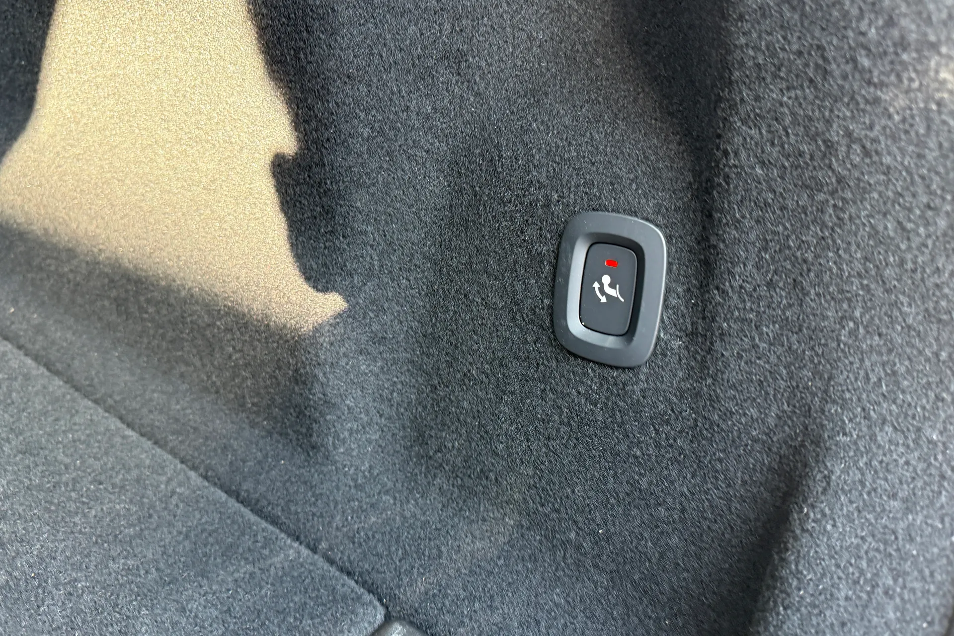 Volvo XC60 thumbnail image number 24