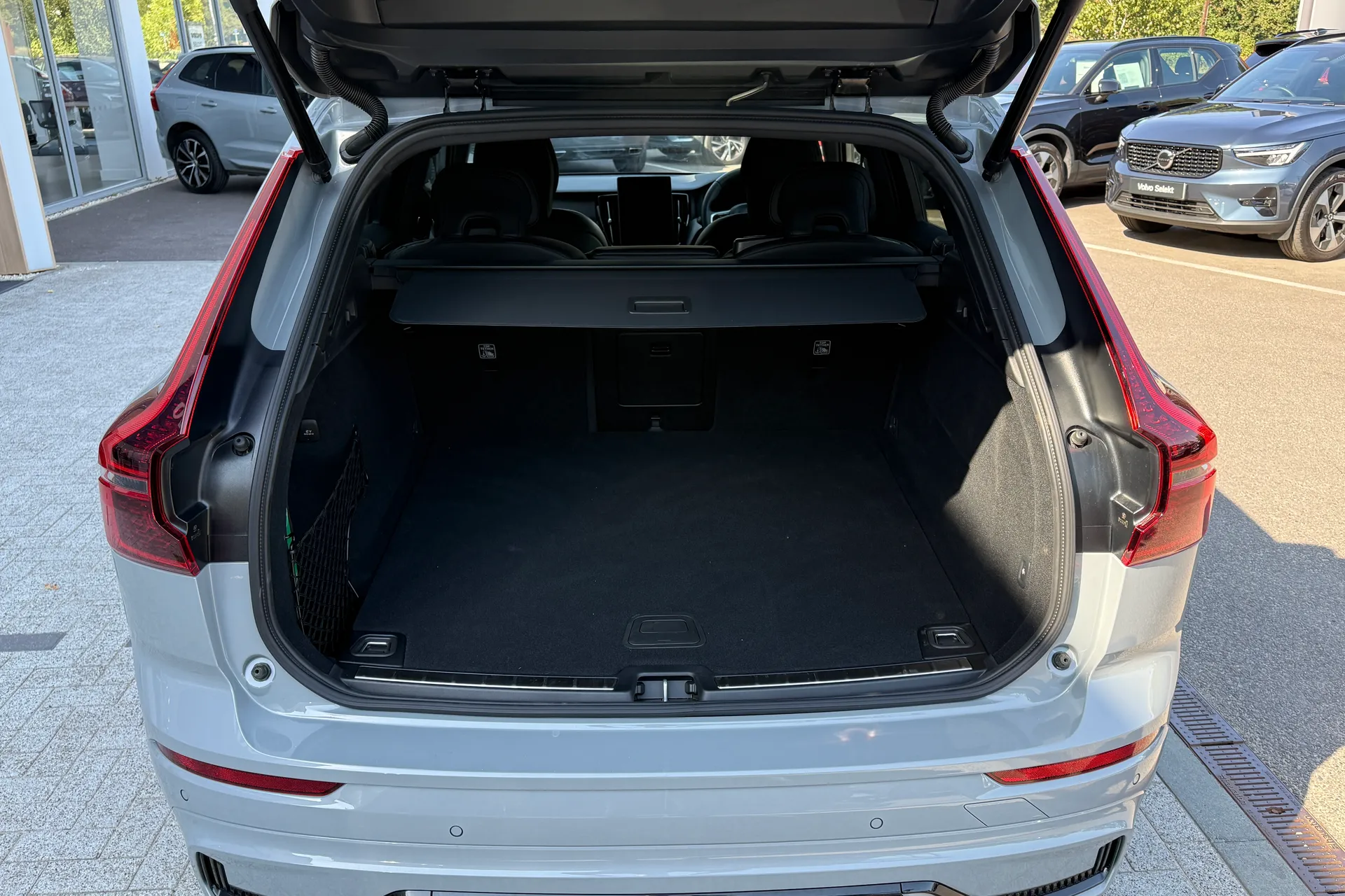 Volvo XC60 thumbnail image number 21