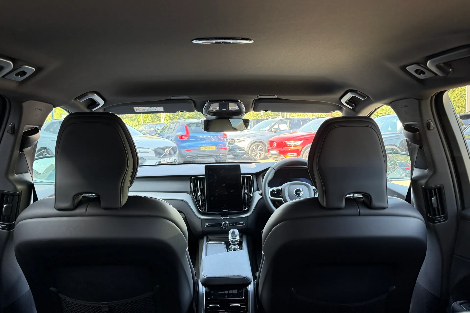 Volvo XC60 thumbnail image number 23