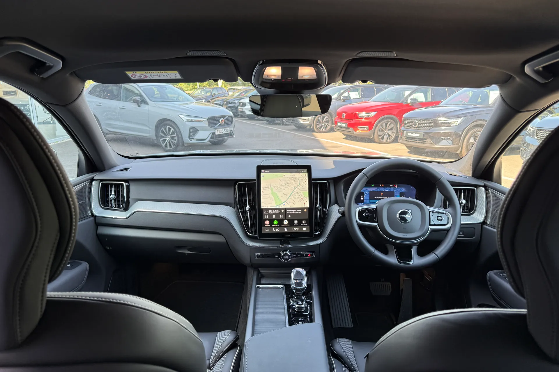Volvo XC60 thumbnail image number 3