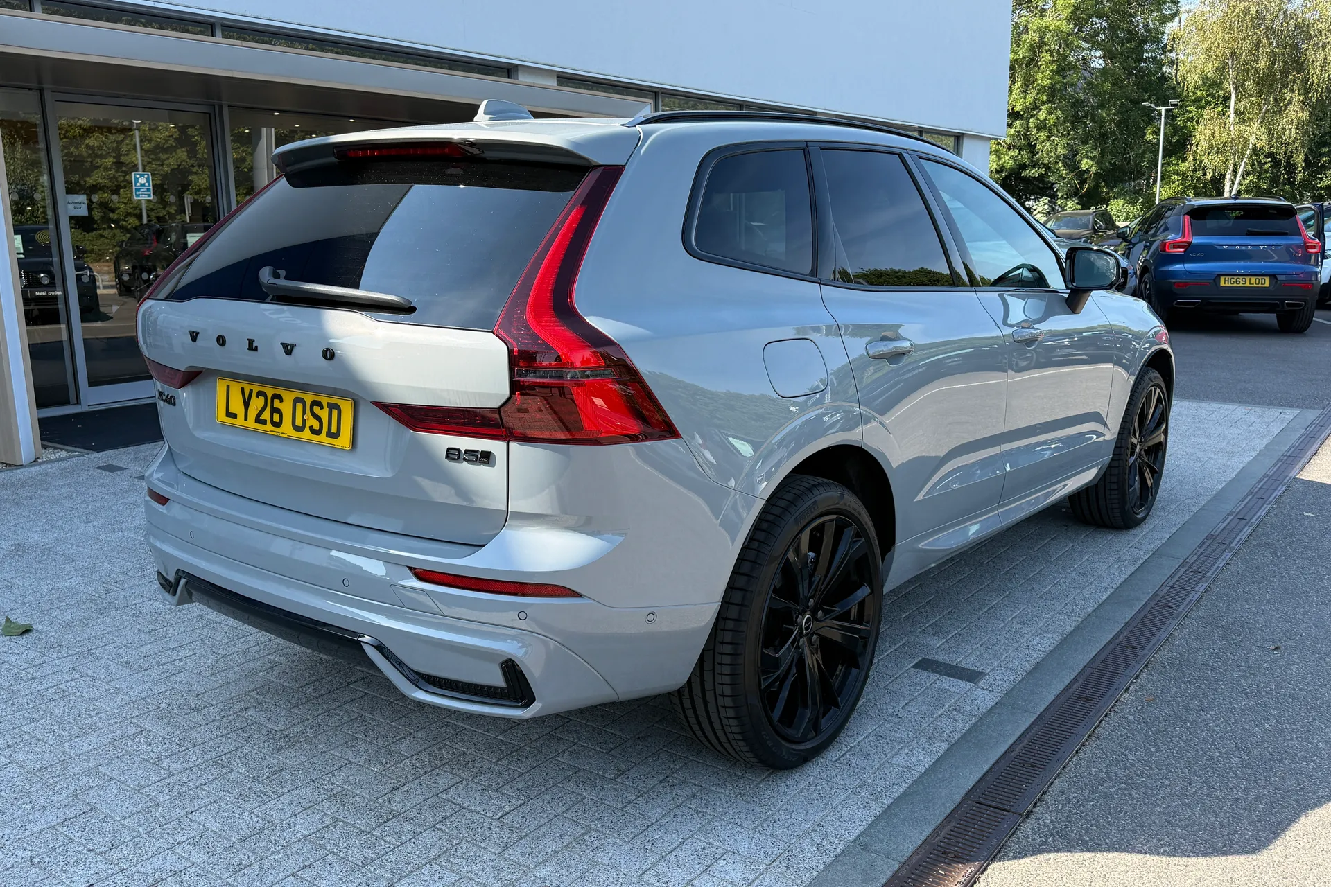 Volvo XC60 thumbnail image number 9