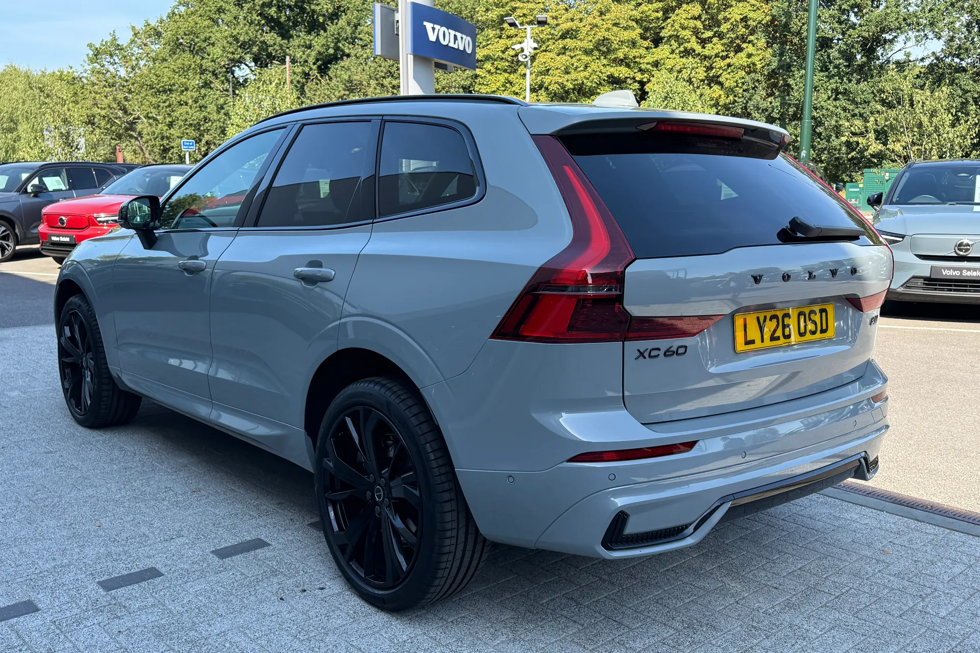Volvo XC60 thumbnail image number 11