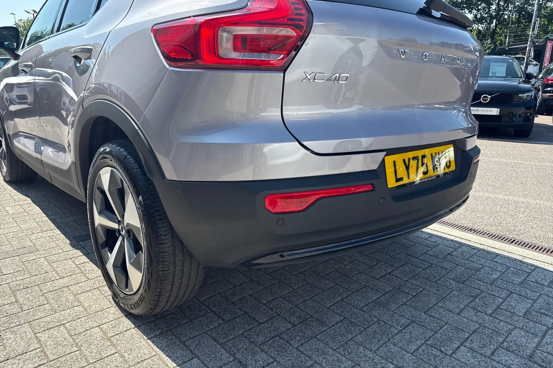 Volvo XC40 thumbnail image number 18