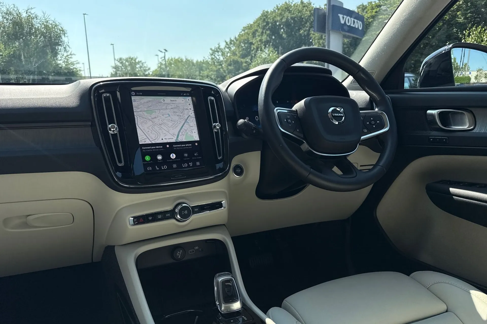Volvo XC40 thumbnail image number 35