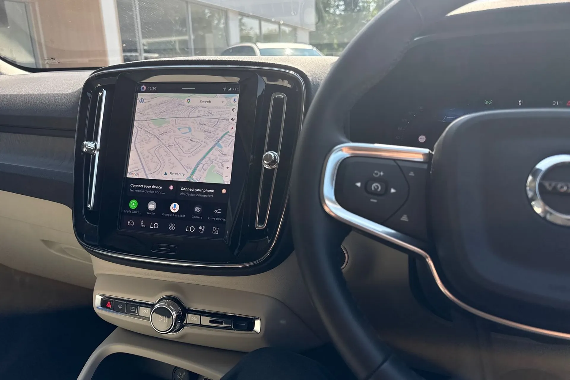 Volvo XC40 thumbnail image number 36