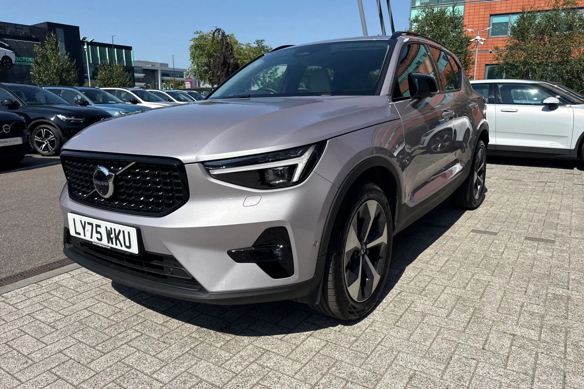 Volvo XC40 thumbnail image number 12