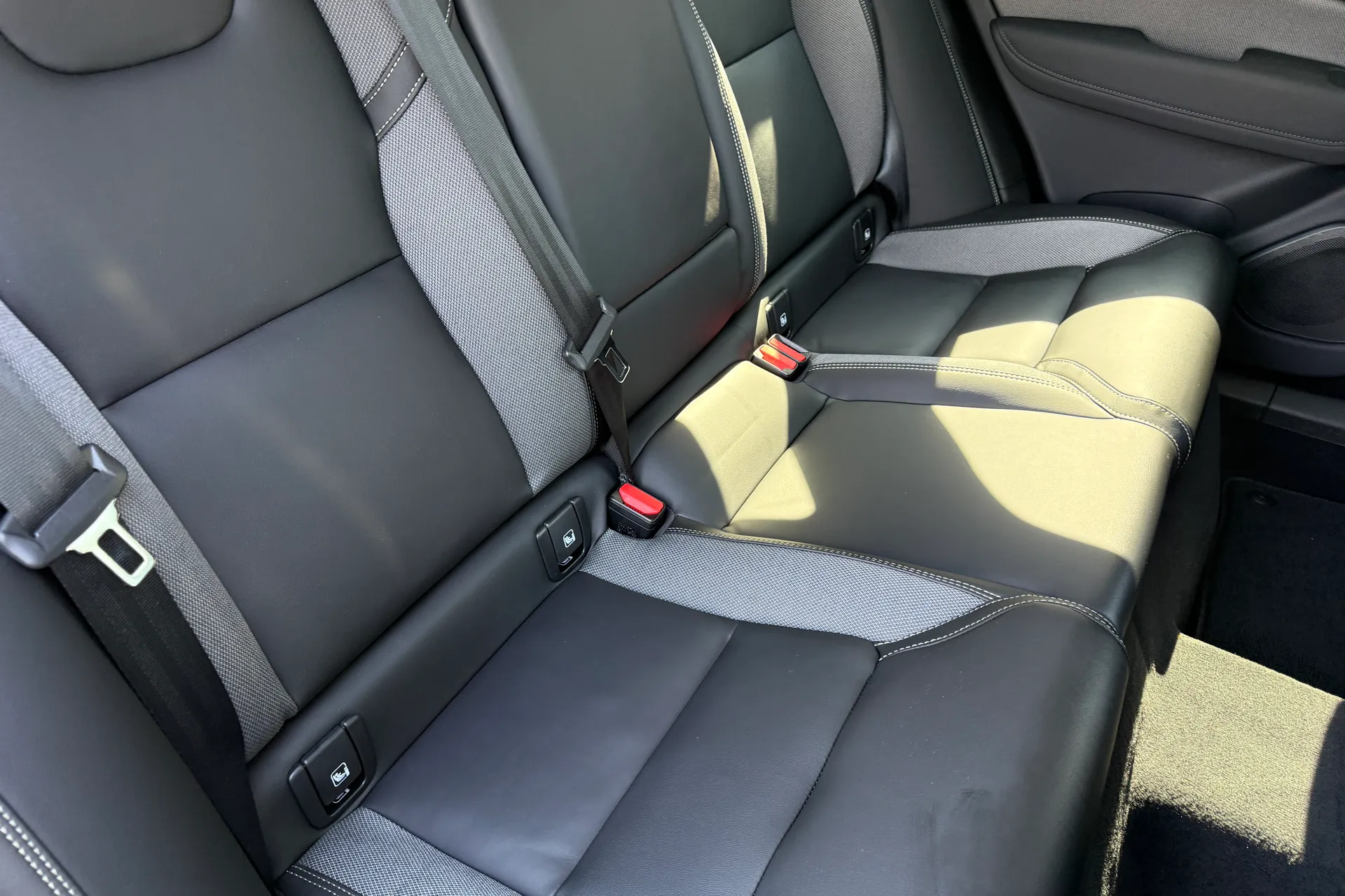 Volvo XC60 thumbnail image number 27