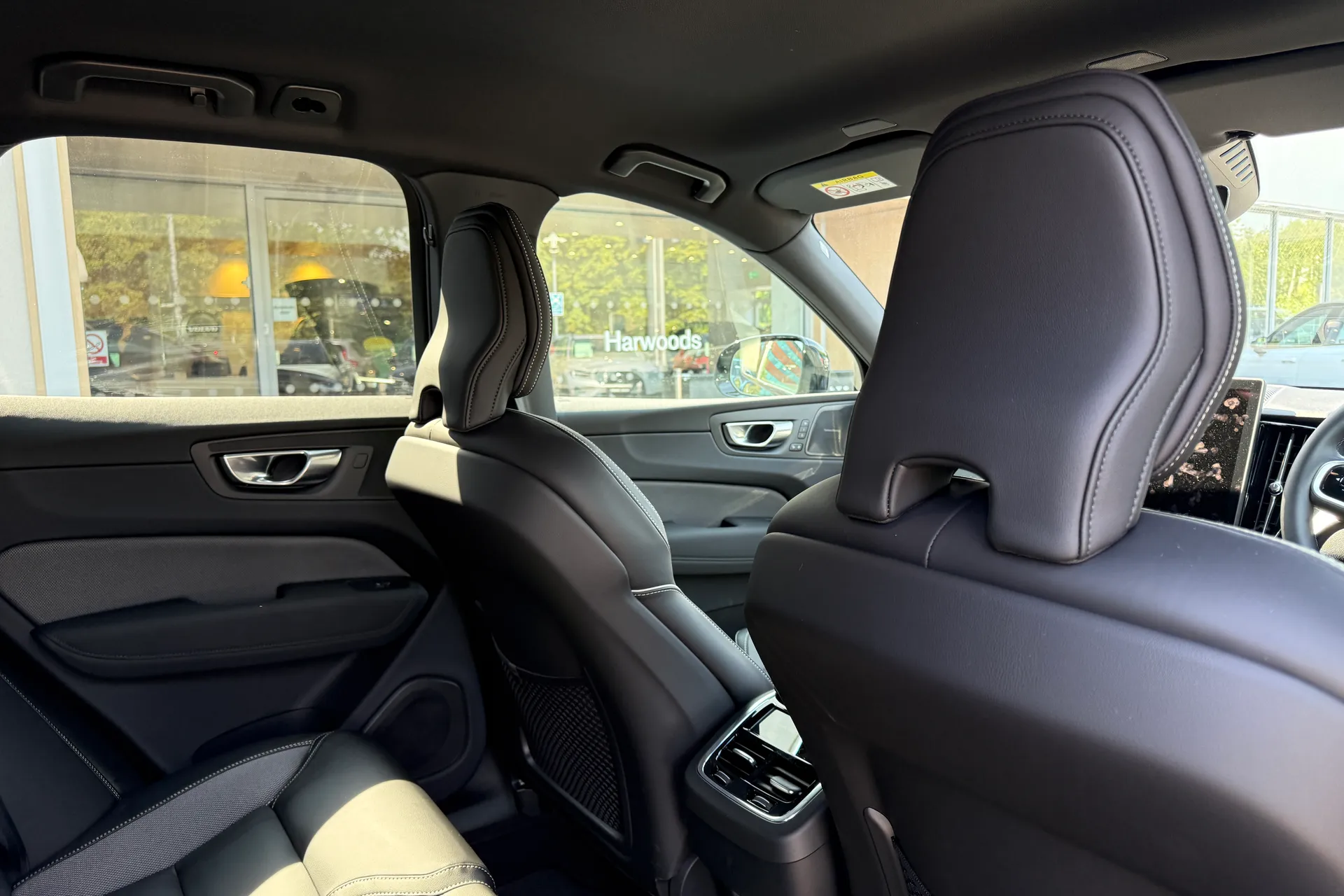 Volvo XC60 thumbnail image number 26