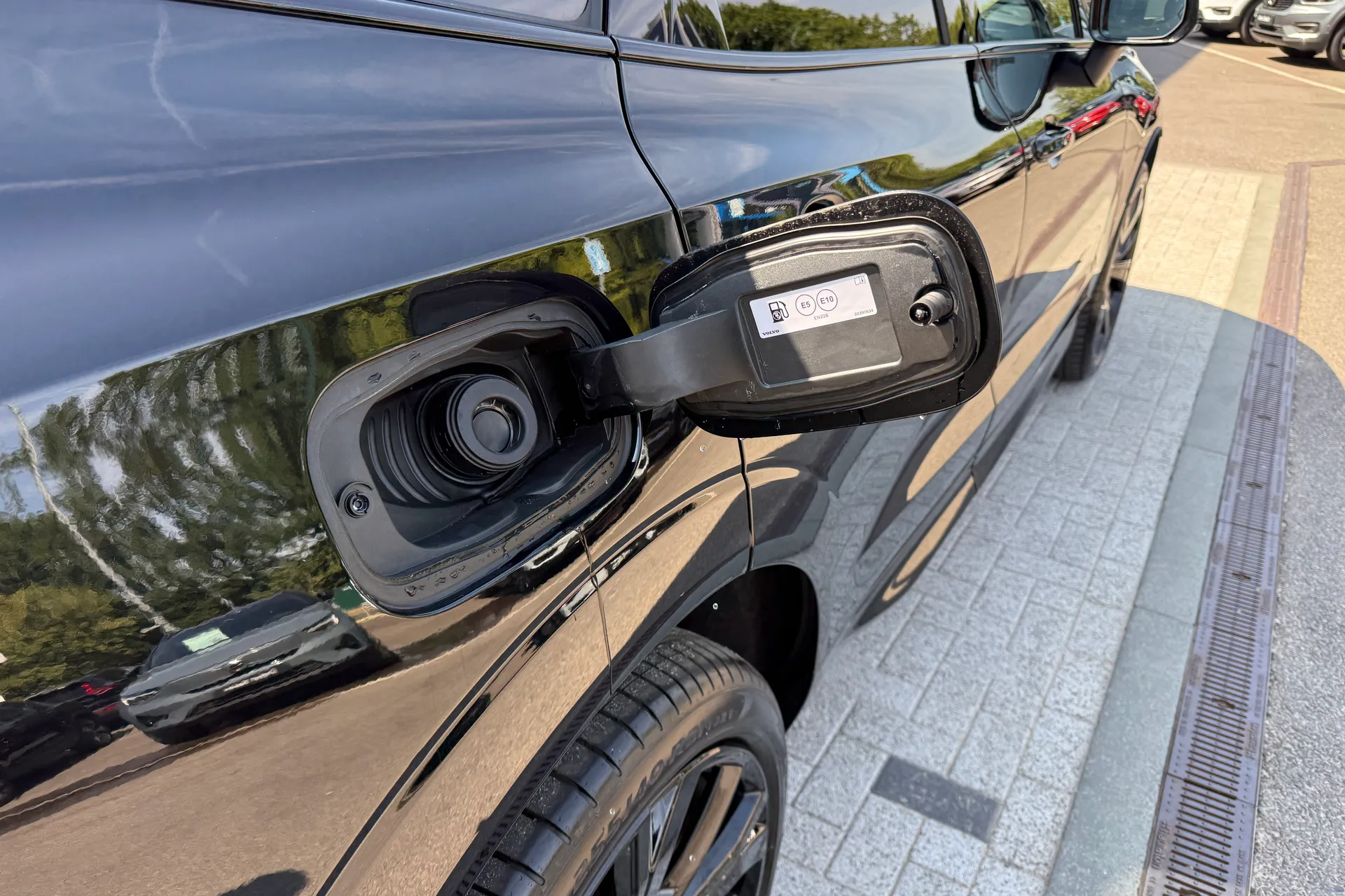 Volvo XC60 thumbnail image number 18