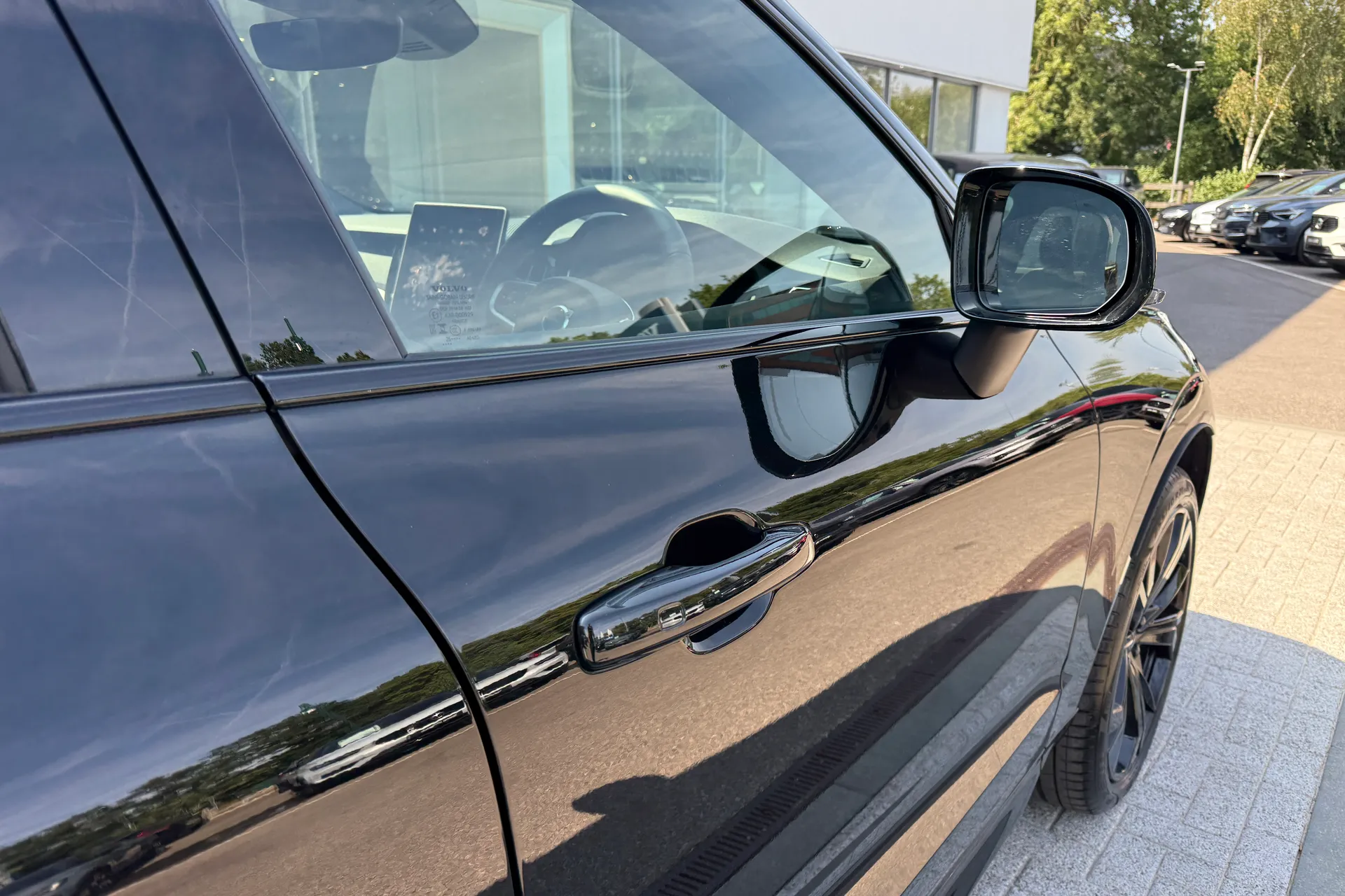 Volvo XC60 thumbnail image number 17