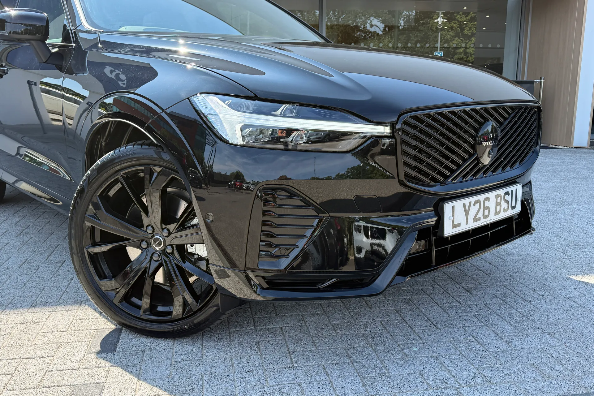 Volvo XC60 thumbnail image number 9