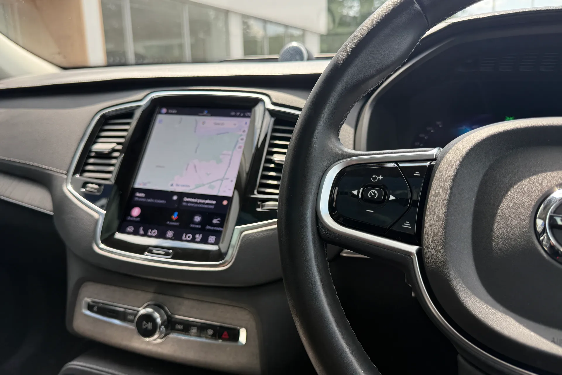 Volvo XC90 thumbnail image number 39