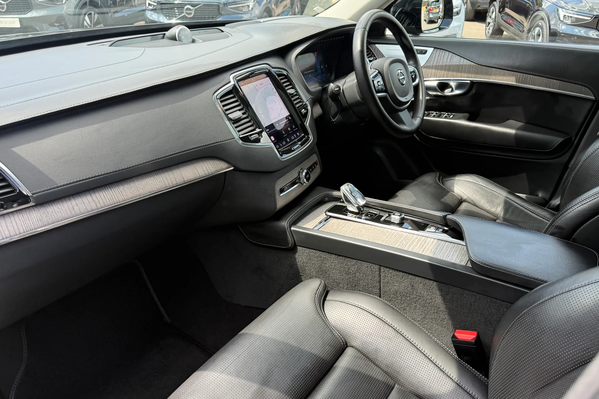 Volvo XC90 thumbnail image number 30
