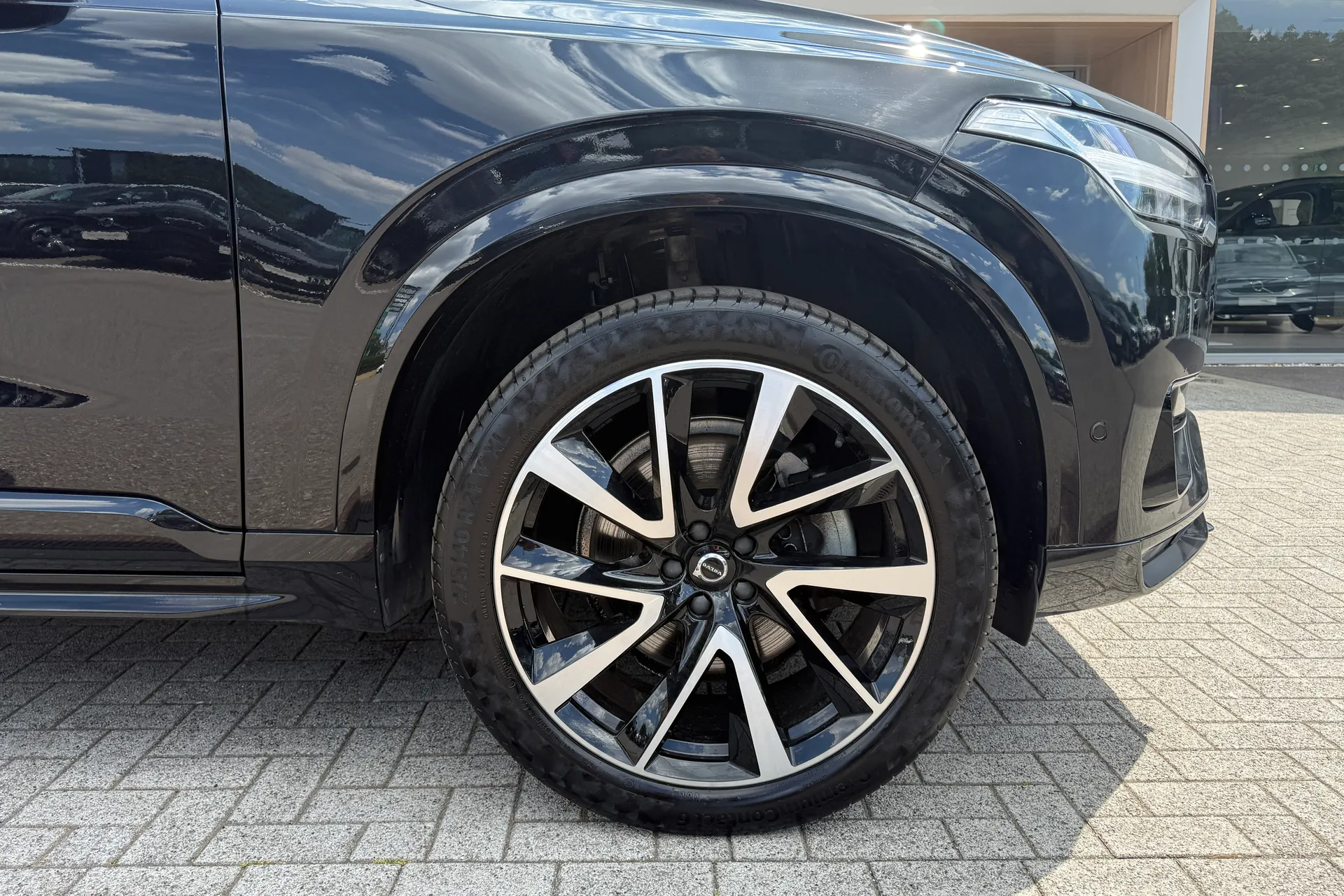 Volvo XC90 thumbnail image number 17