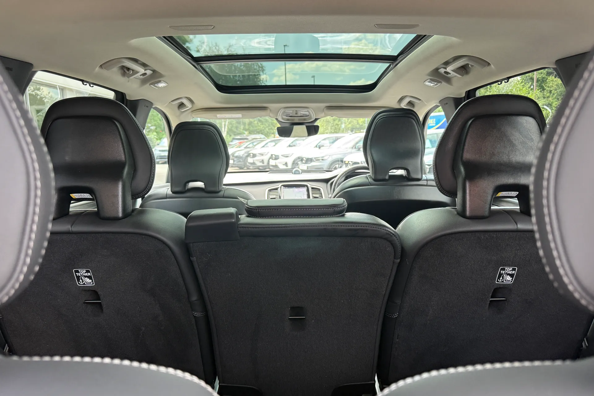 Volvo XC90 thumbnail image number 25