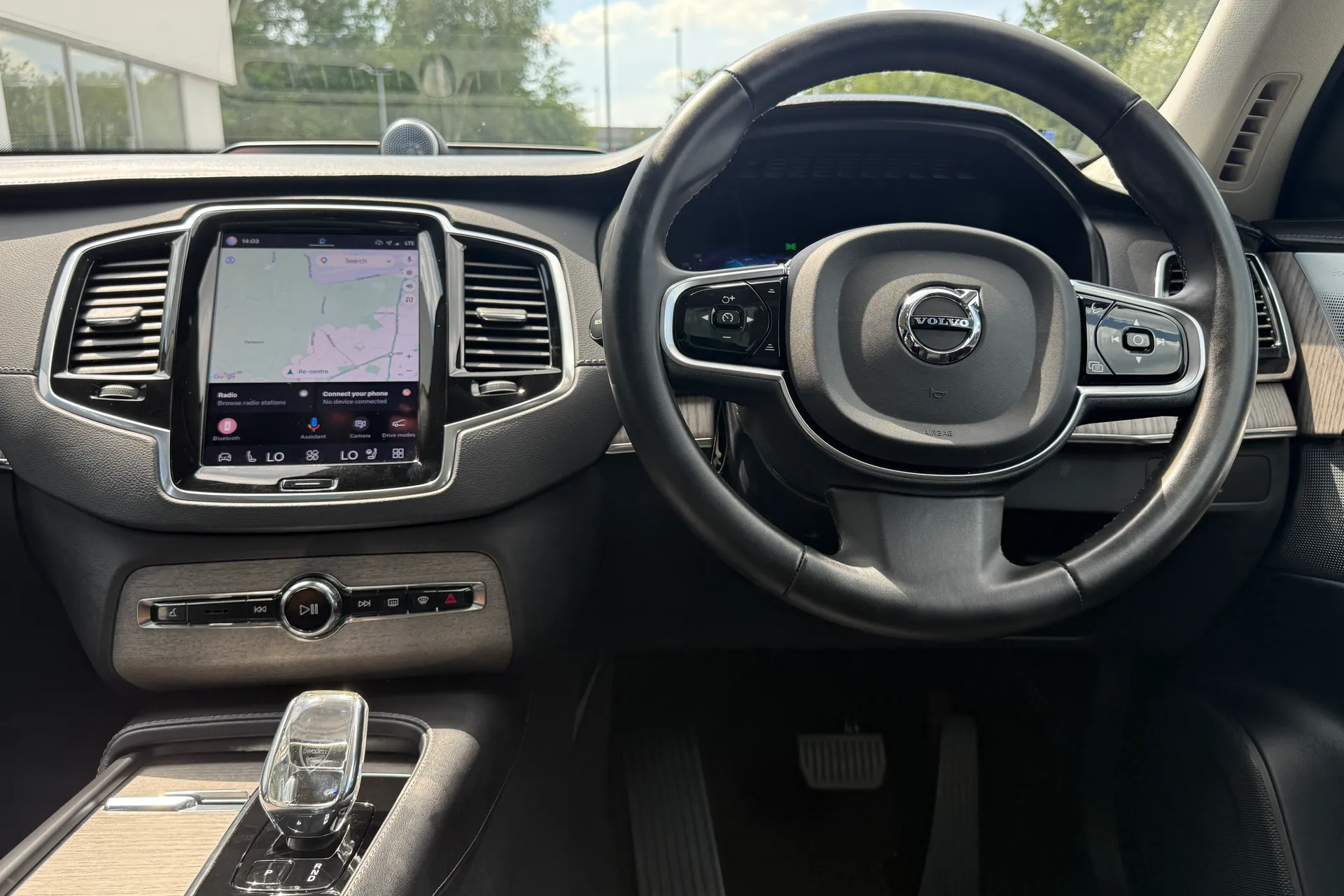 Volvo XC90 thumbnail image number 37