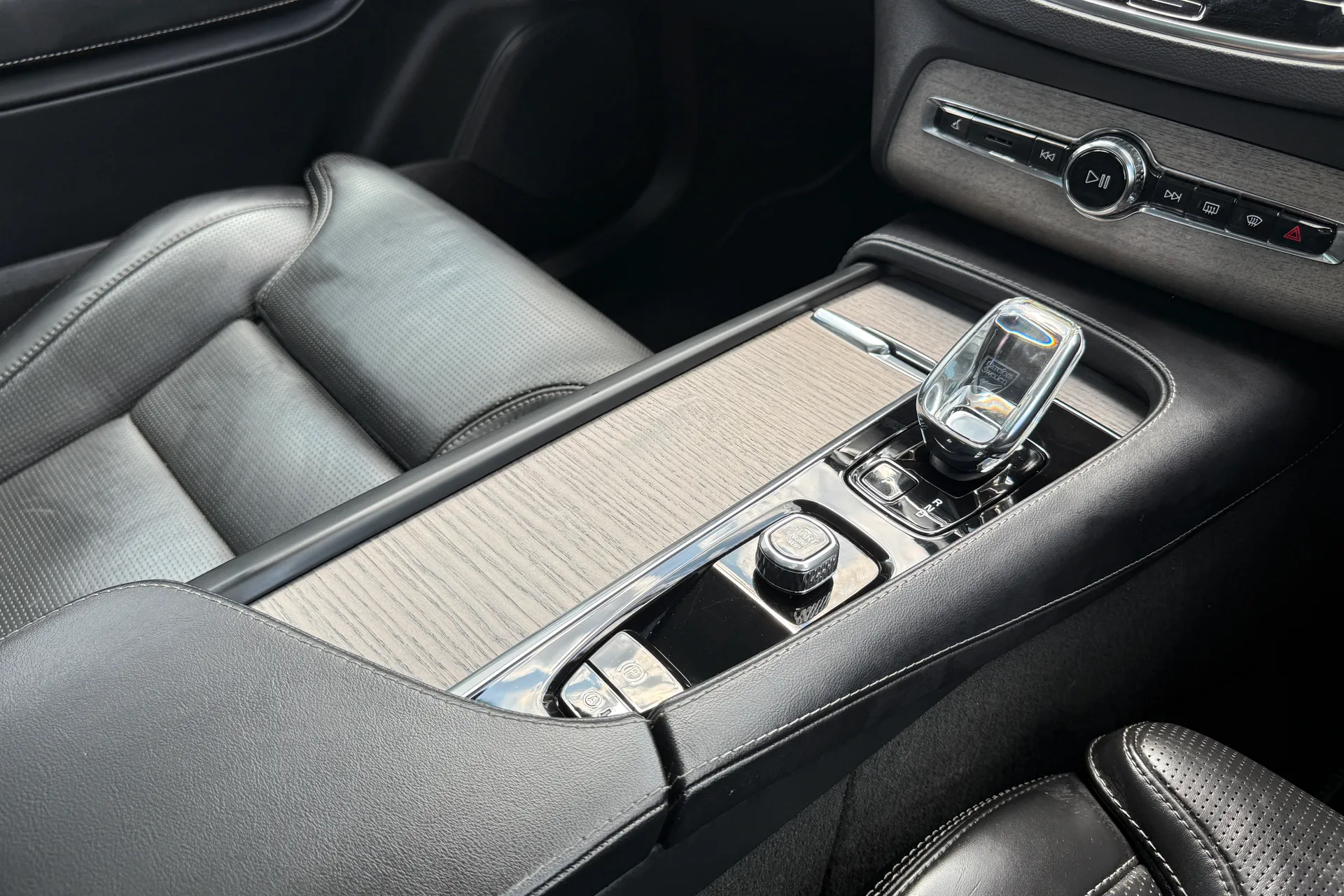 Volvo XC90 thumbnail image number 47