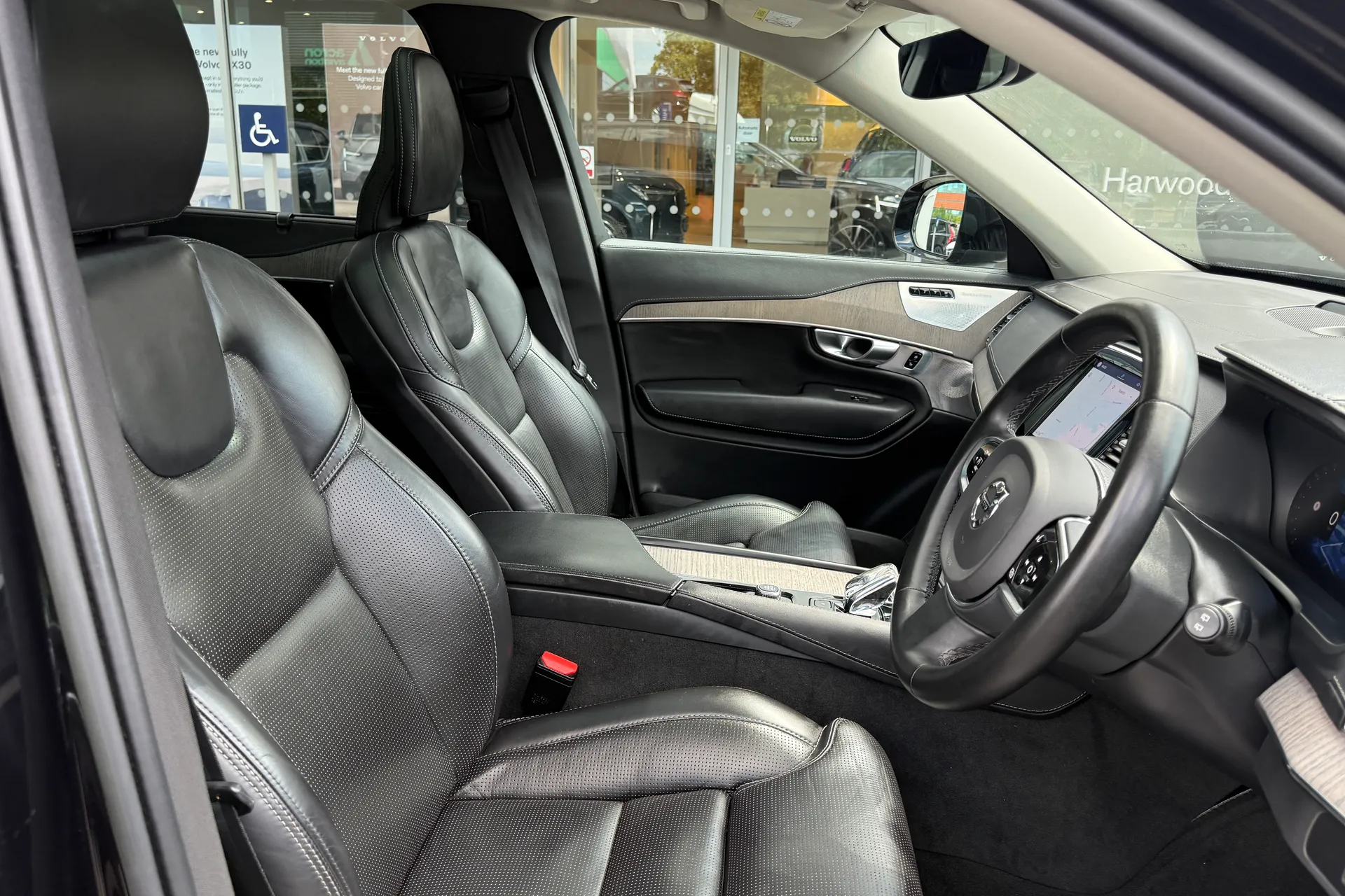 Volvo XC90 thumbnail image number 29