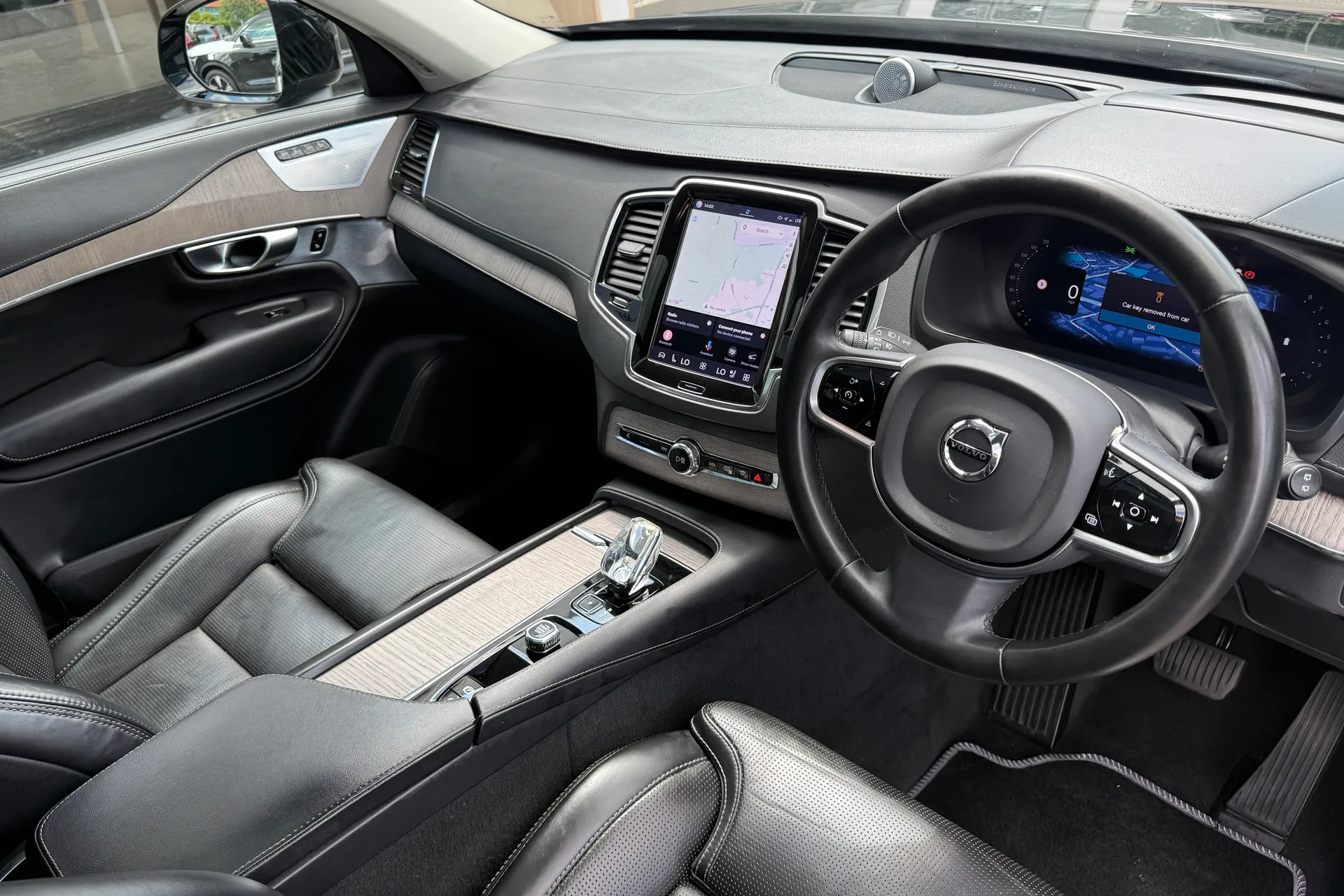 Volvo XC90 thumbnail image number 6