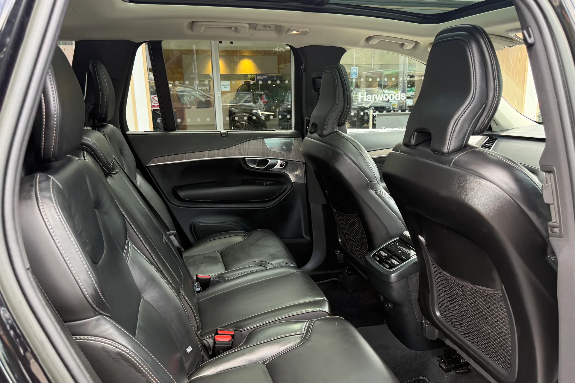 Volvo XC90 thumbnail image number 26