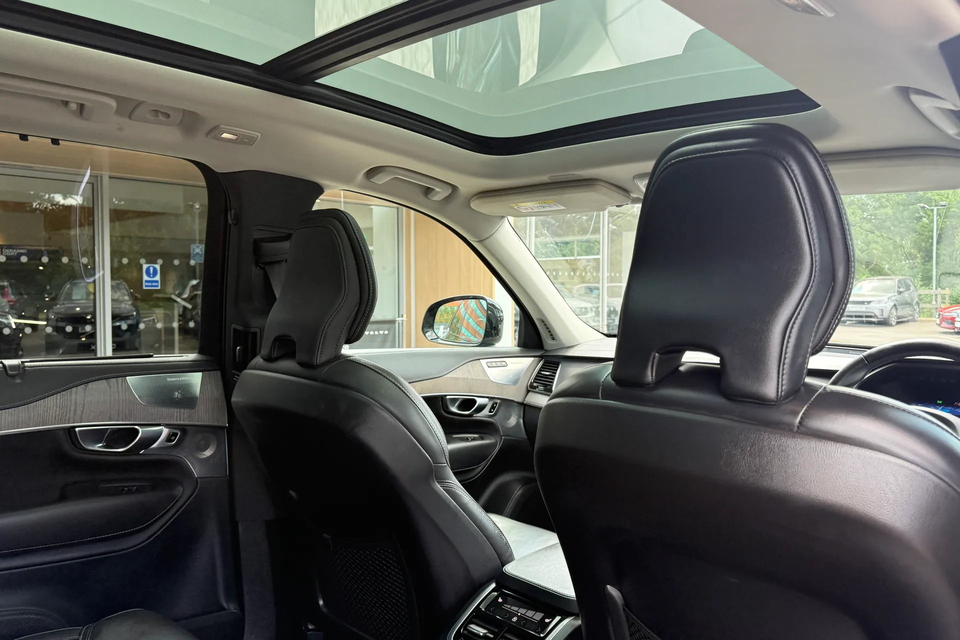 Volvo XC90 thumbnail image number 27
