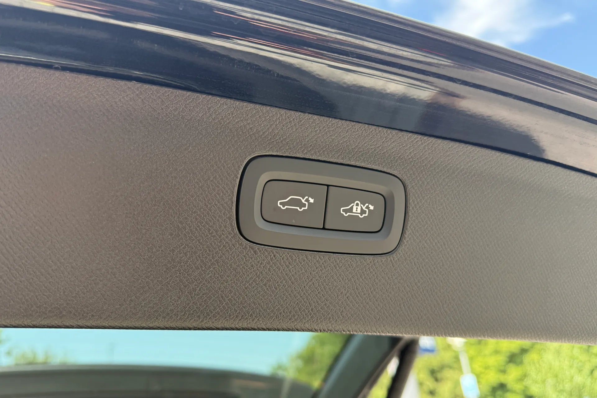 Volvo XC90 thumbnail image number 23