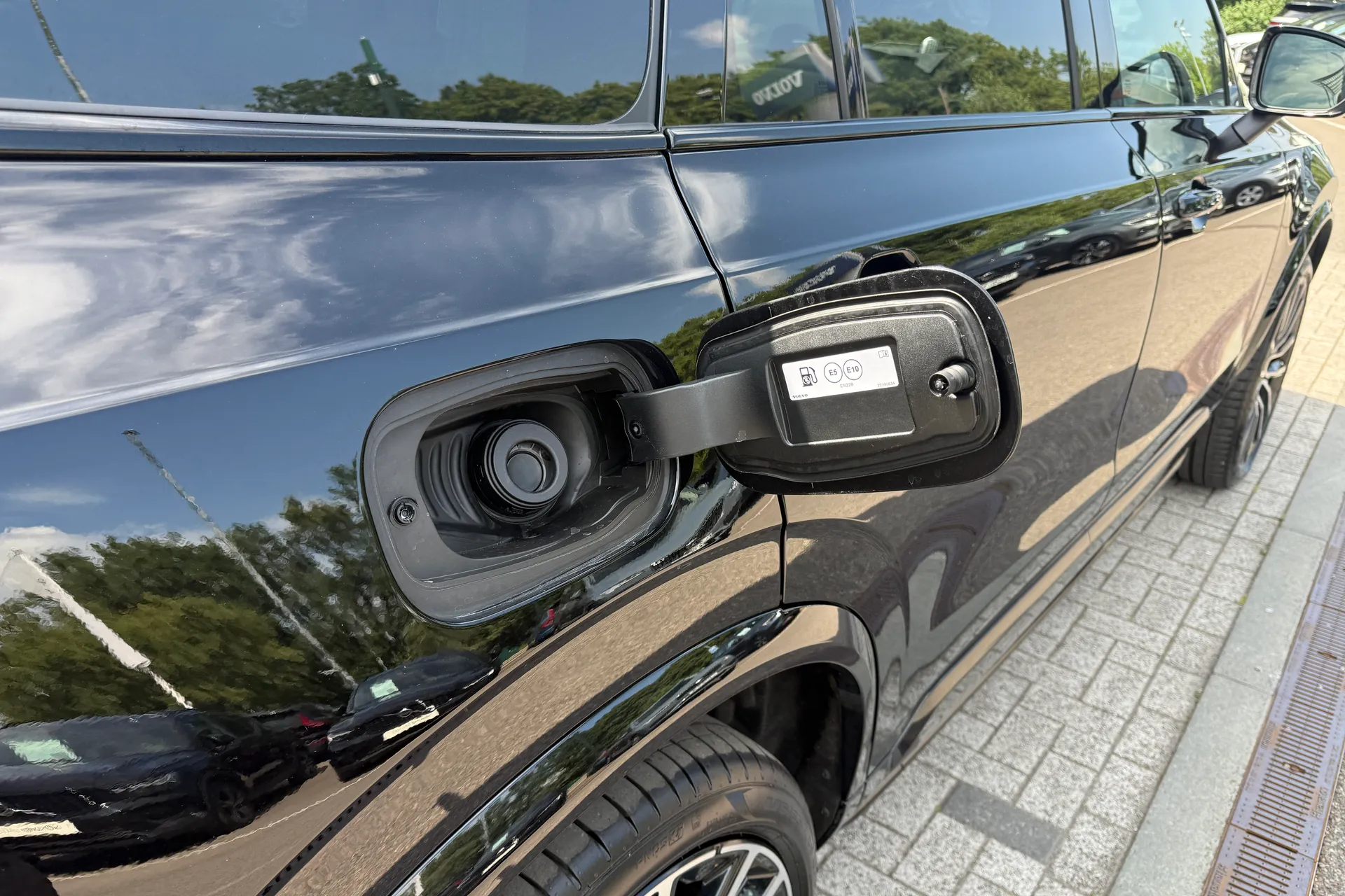 Volvo XC90 thumbnail image number 18