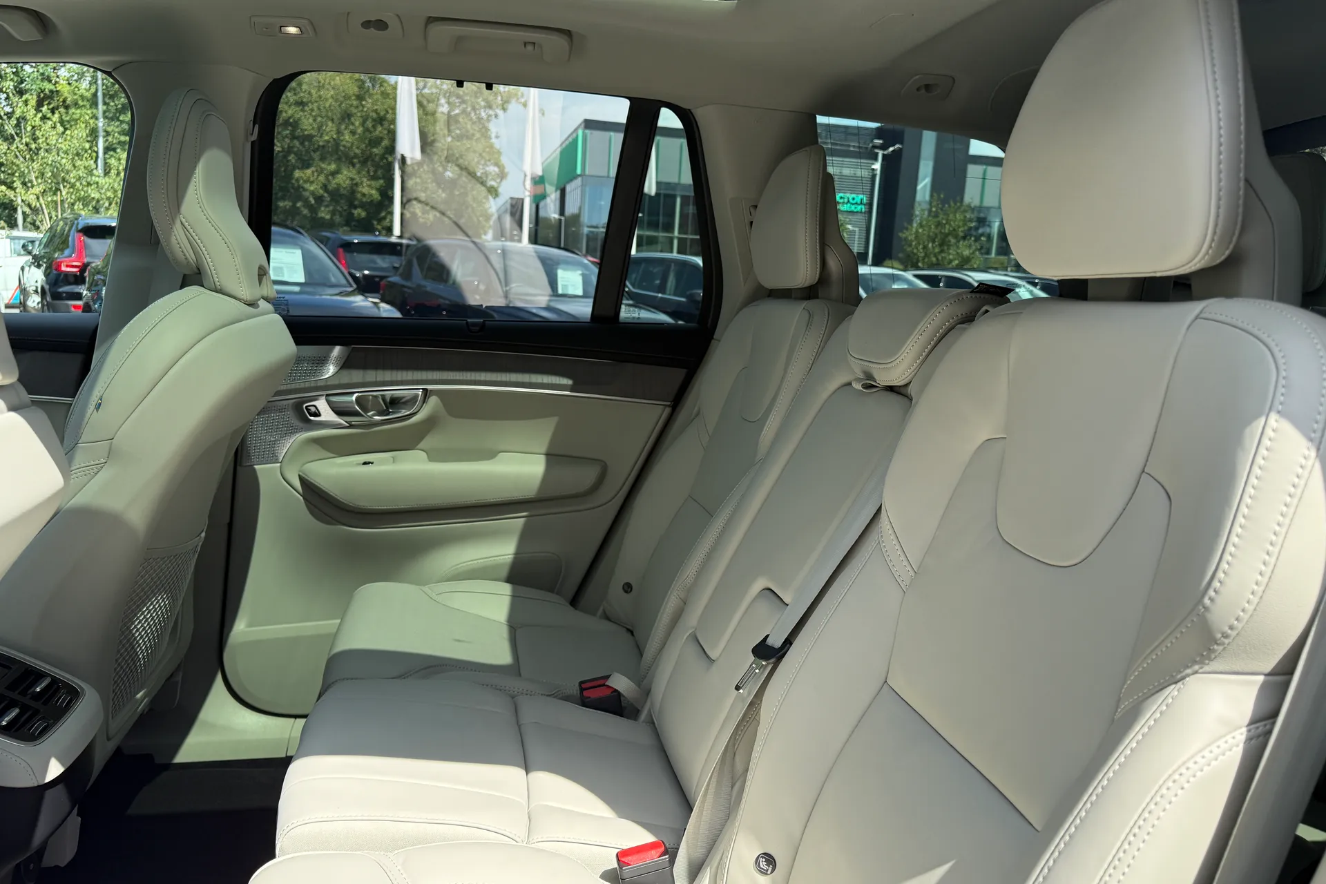Volvo XC90 thumbnail image number 33