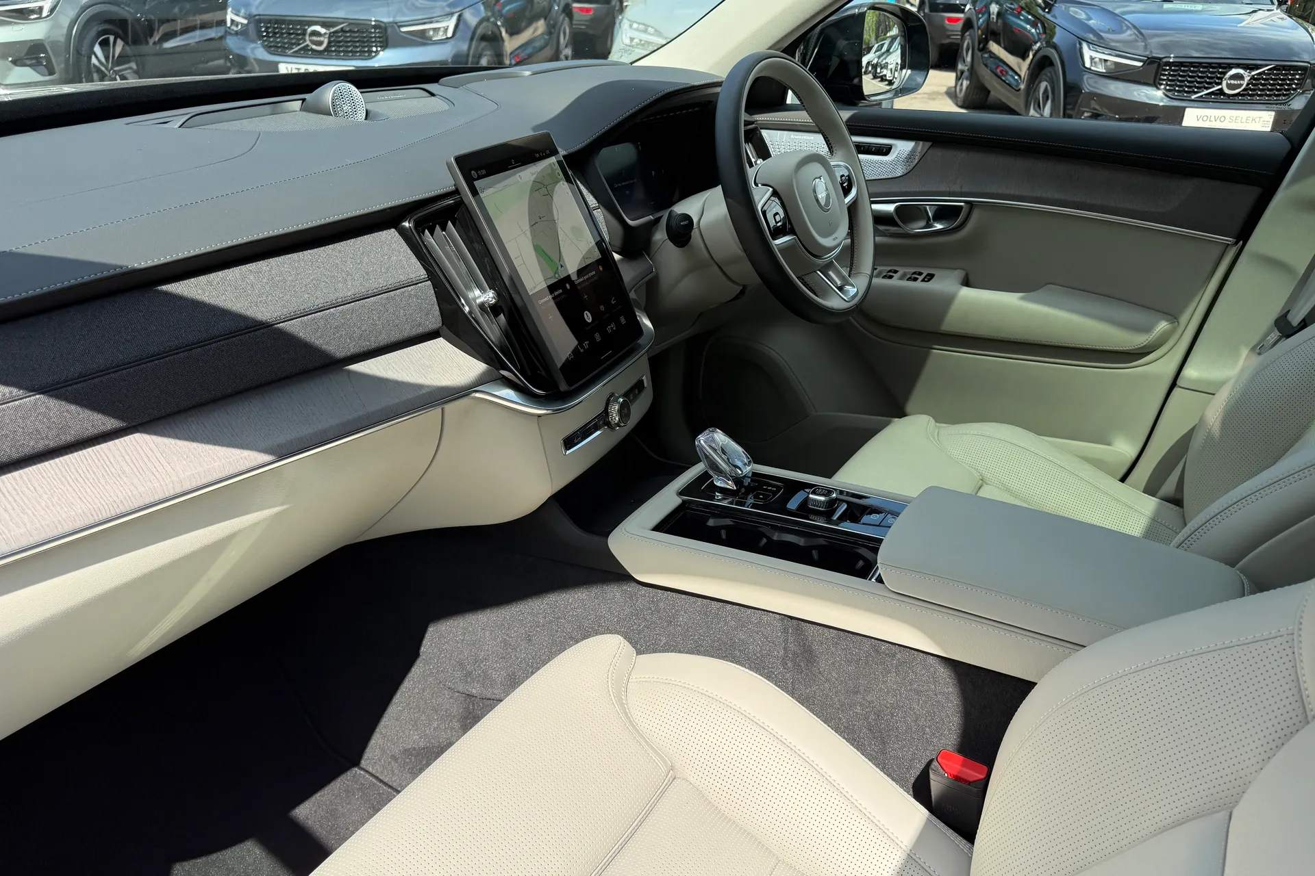 Volvo XC90 thumbnail image number 29