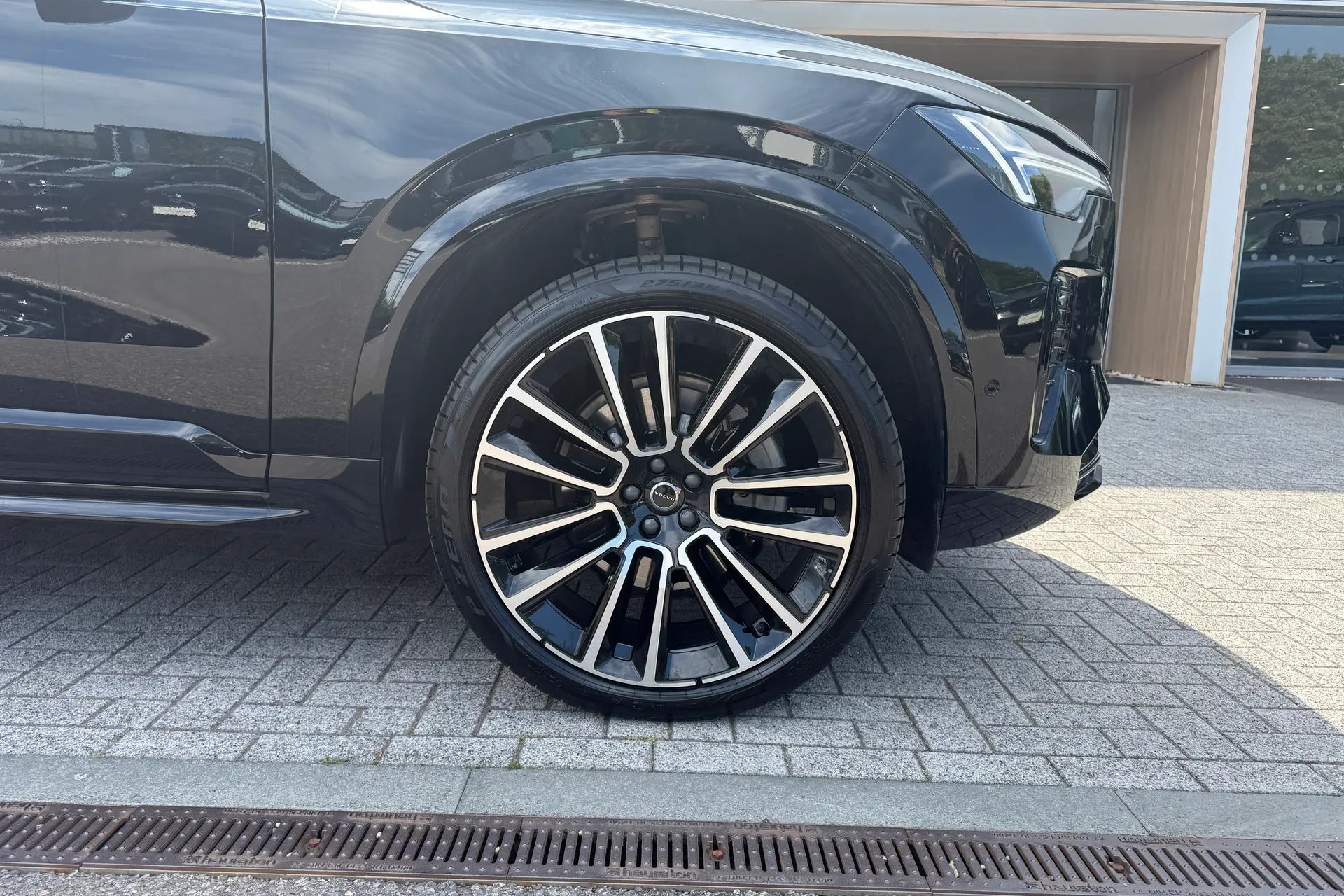 Volvo XC90 thumbnail image number 16