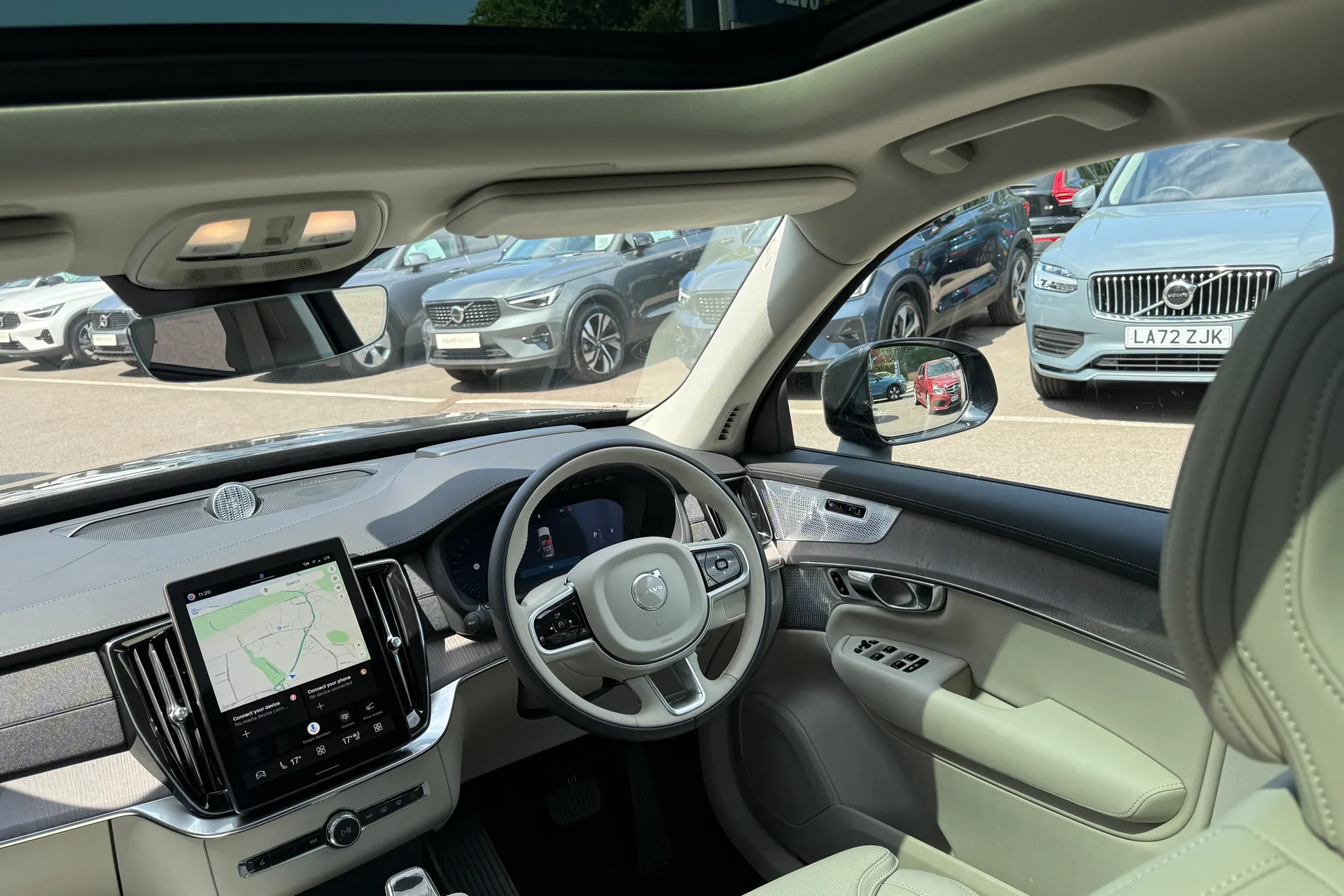 Volvo XC90 thumbnail image number 35