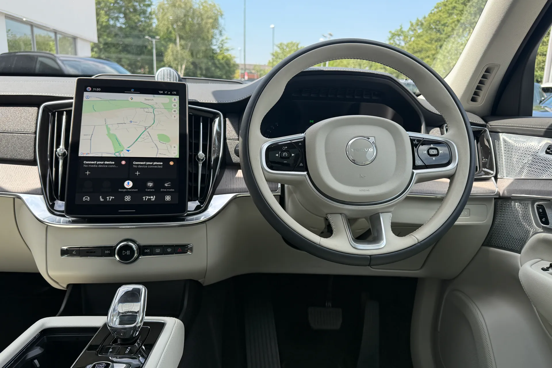 Volvo XC90 thumbnail image number 36