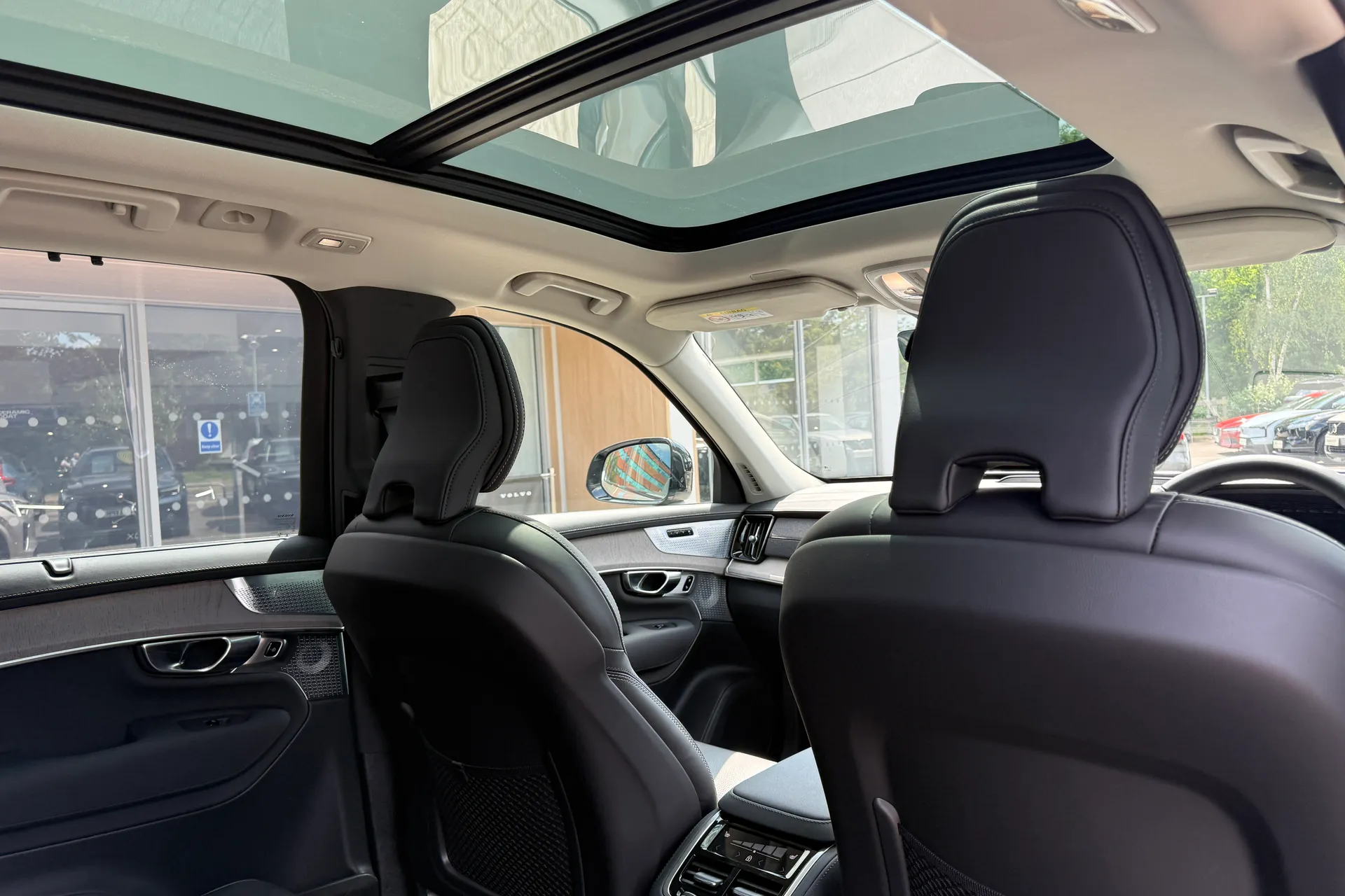 Volvo XC90 thumbnail image number 26