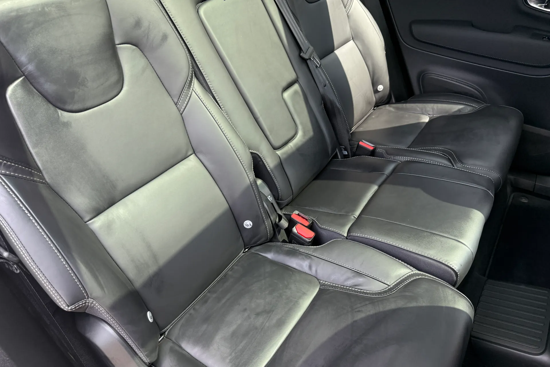 Volvo XC90 thumbnail image number 27