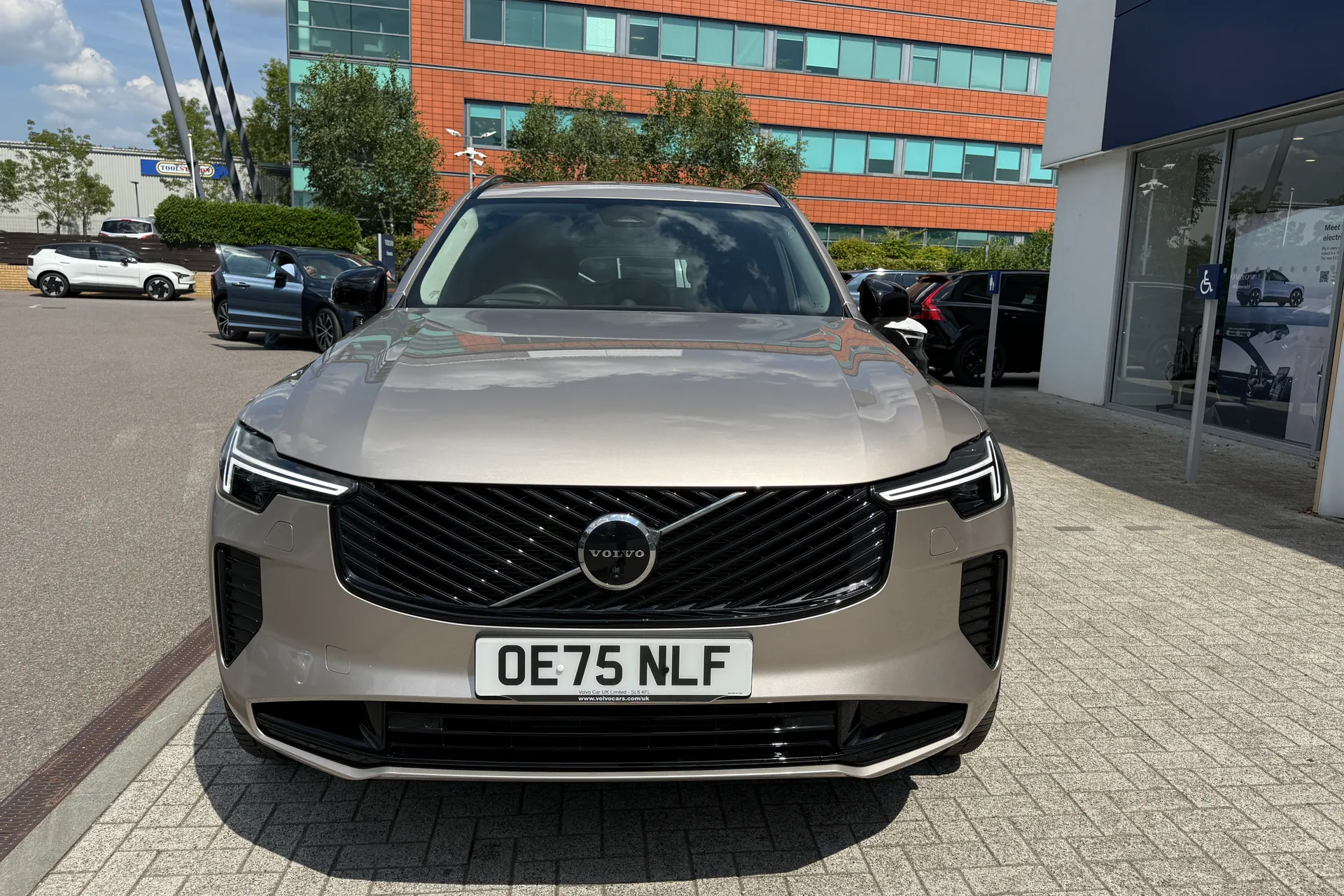 Volvo XC90 thumbnail image number 15