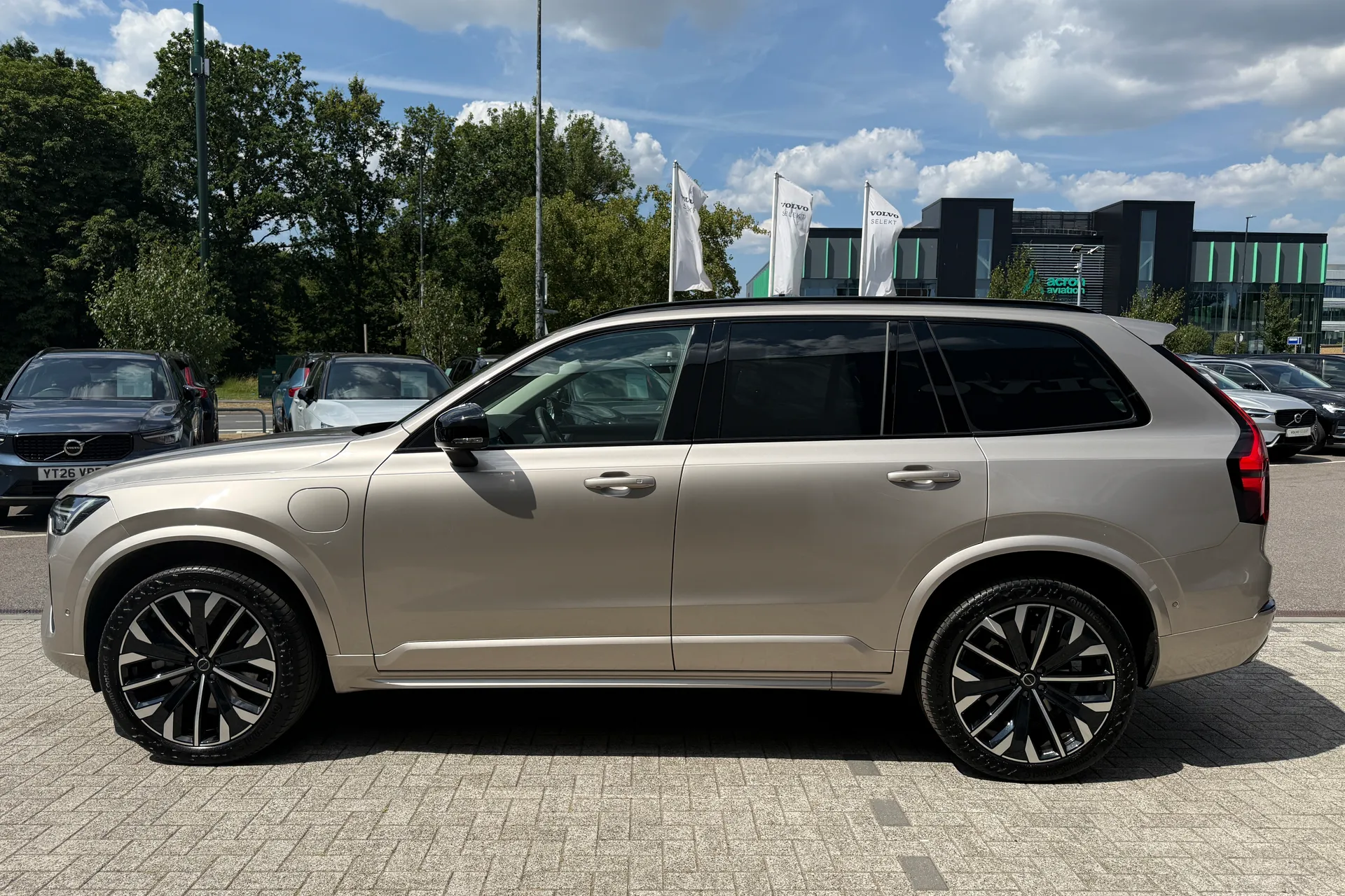 Volvo XC90 thumbnail image number 13