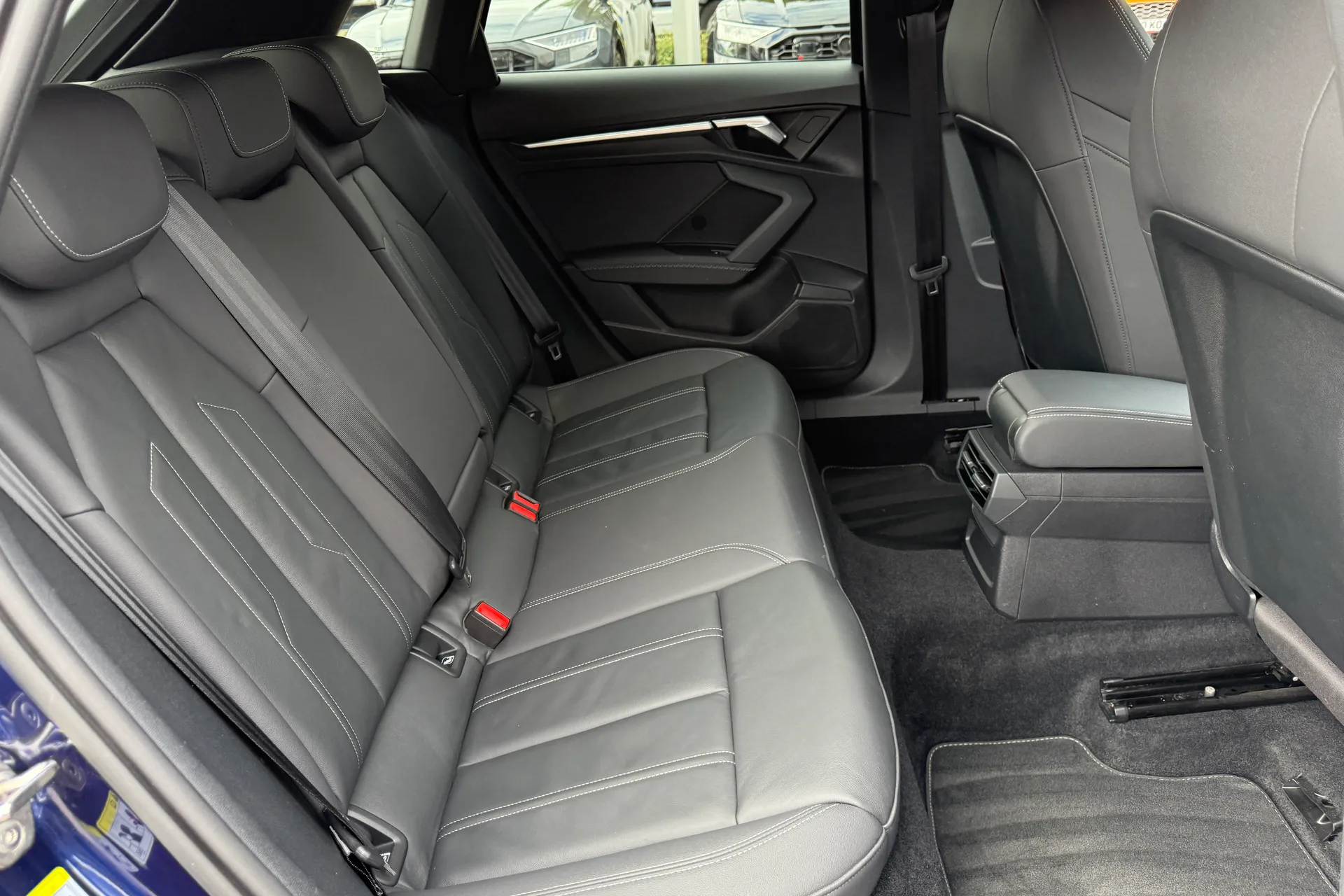 Audi A3 thumbnail image number 43