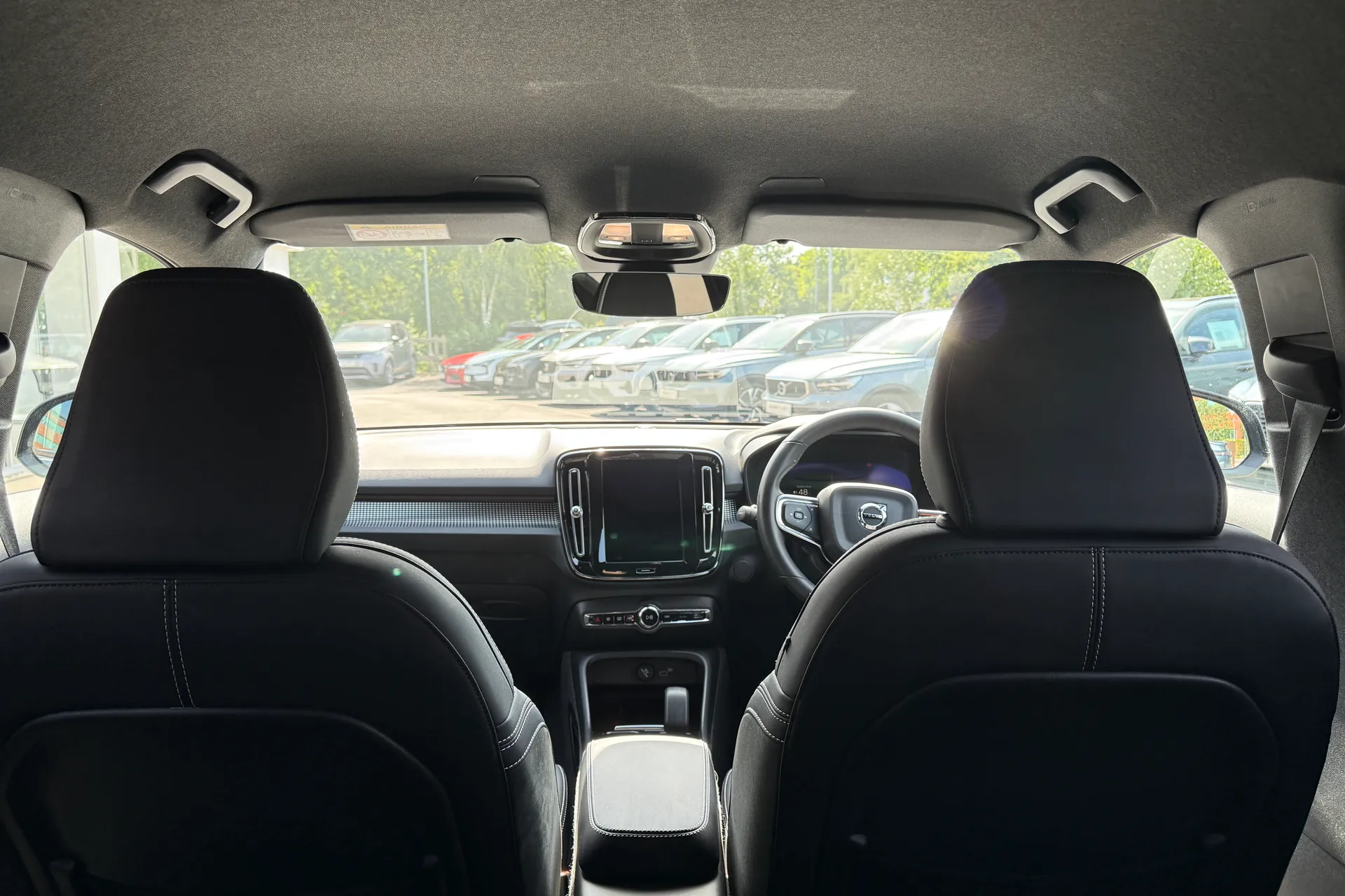 Volvo XC40 thumbnail image number 21