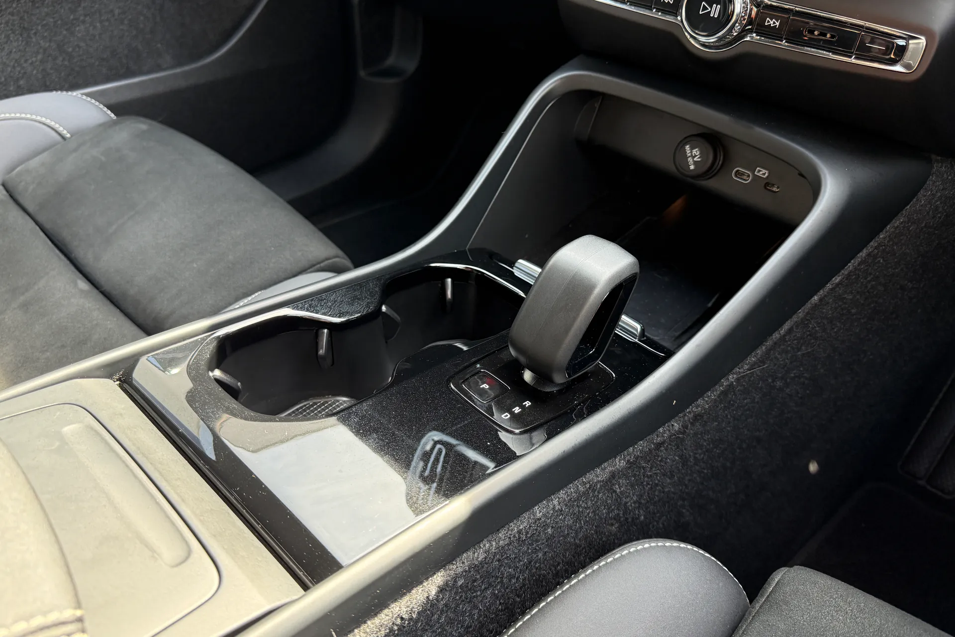 Volvo XC40 thumbnail image number 42
