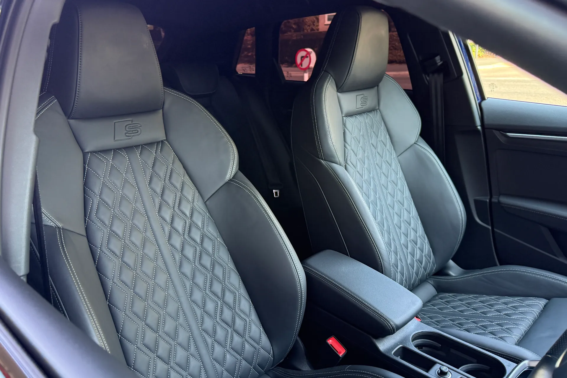Audi A3 thumbnail image number 32