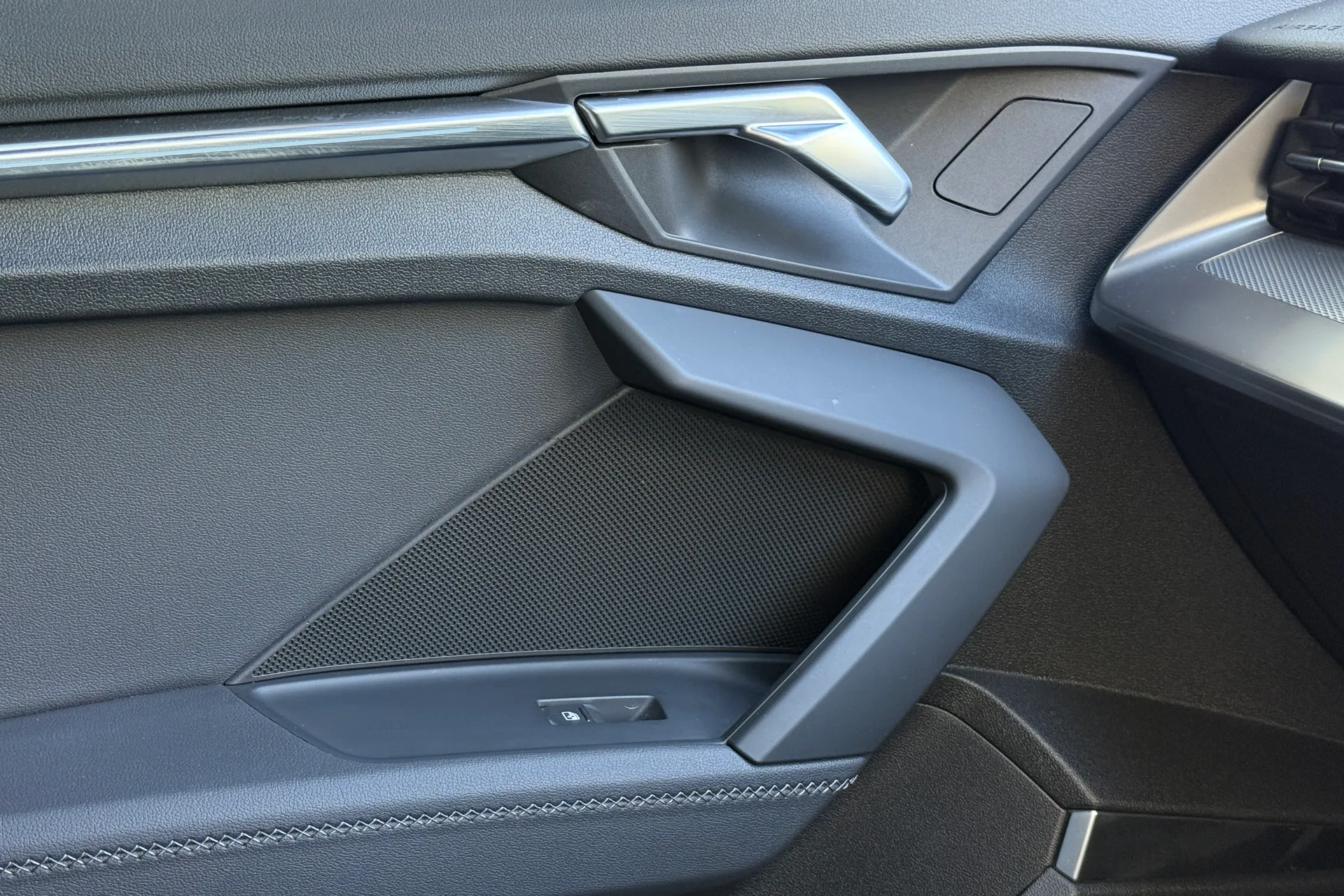 Audi A3 thumbnail image number 26