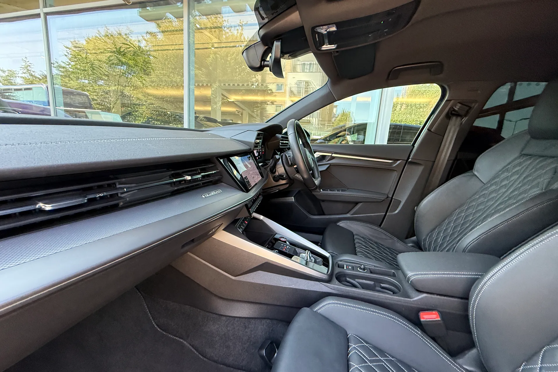Audi A3 thumbnail image number 2