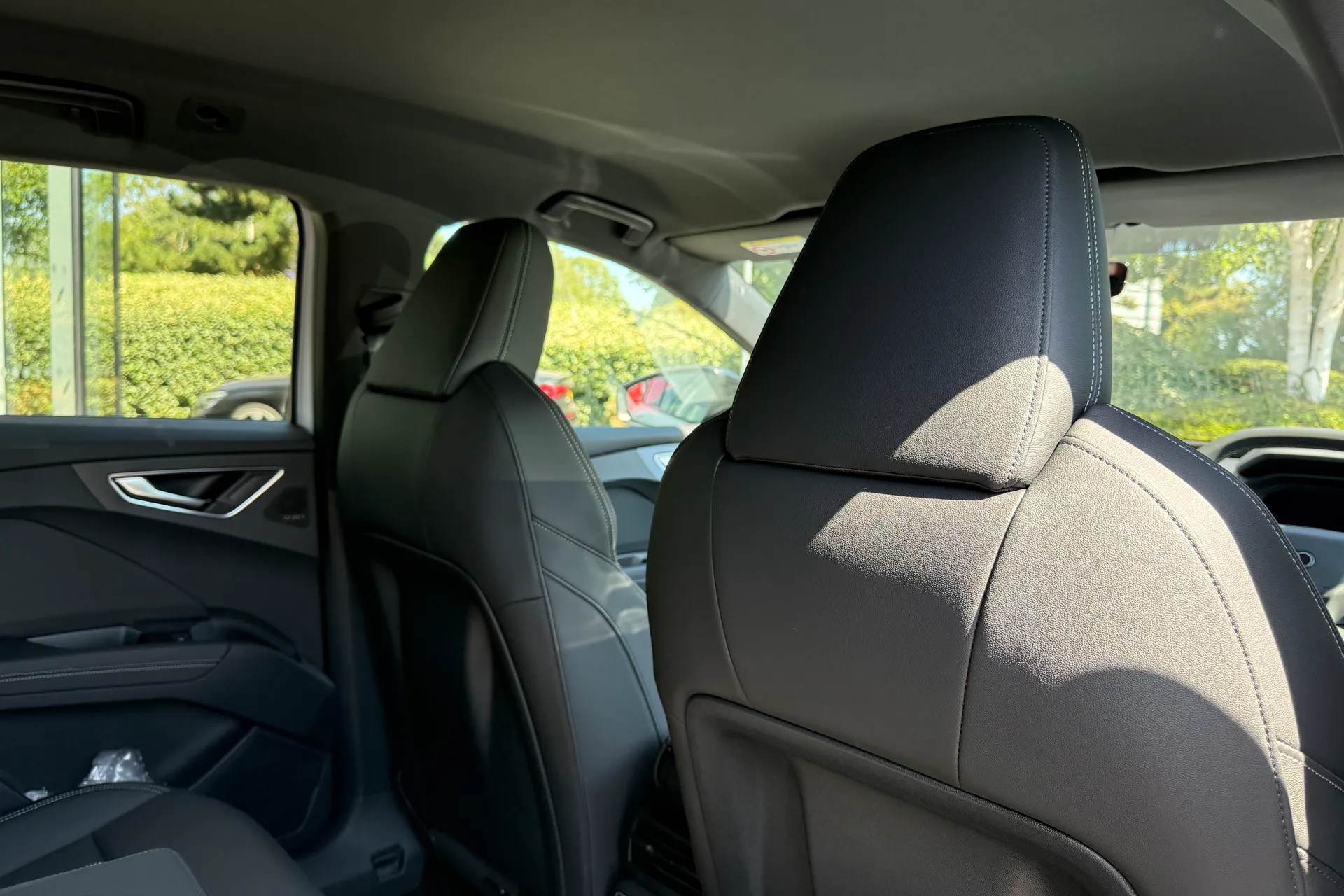 Audi Q4 e-tron thumbnail image number 26