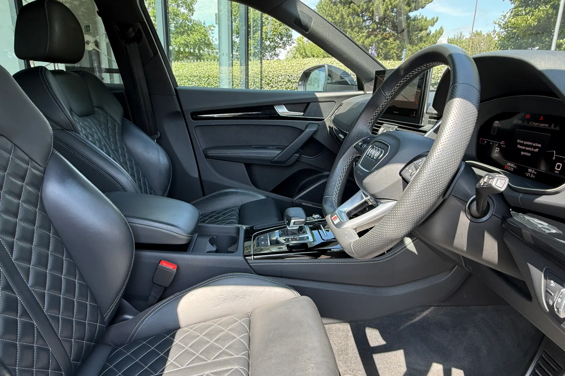 Audi Q5 thumbnail image number 31