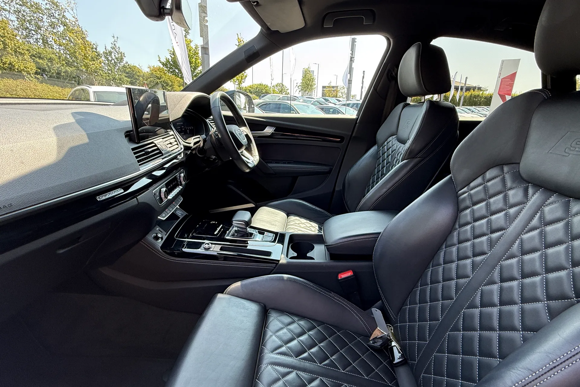 Audi Q5 thumbnail image number 42