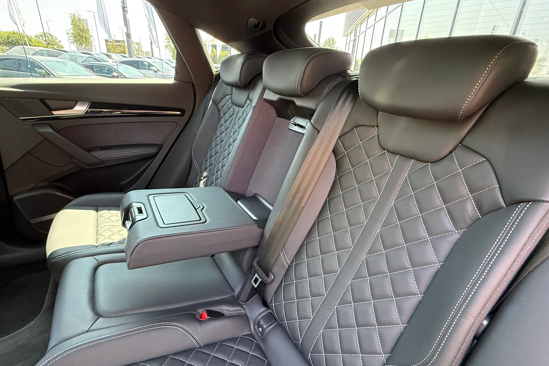 Audi Q5 thumbnail image number 43