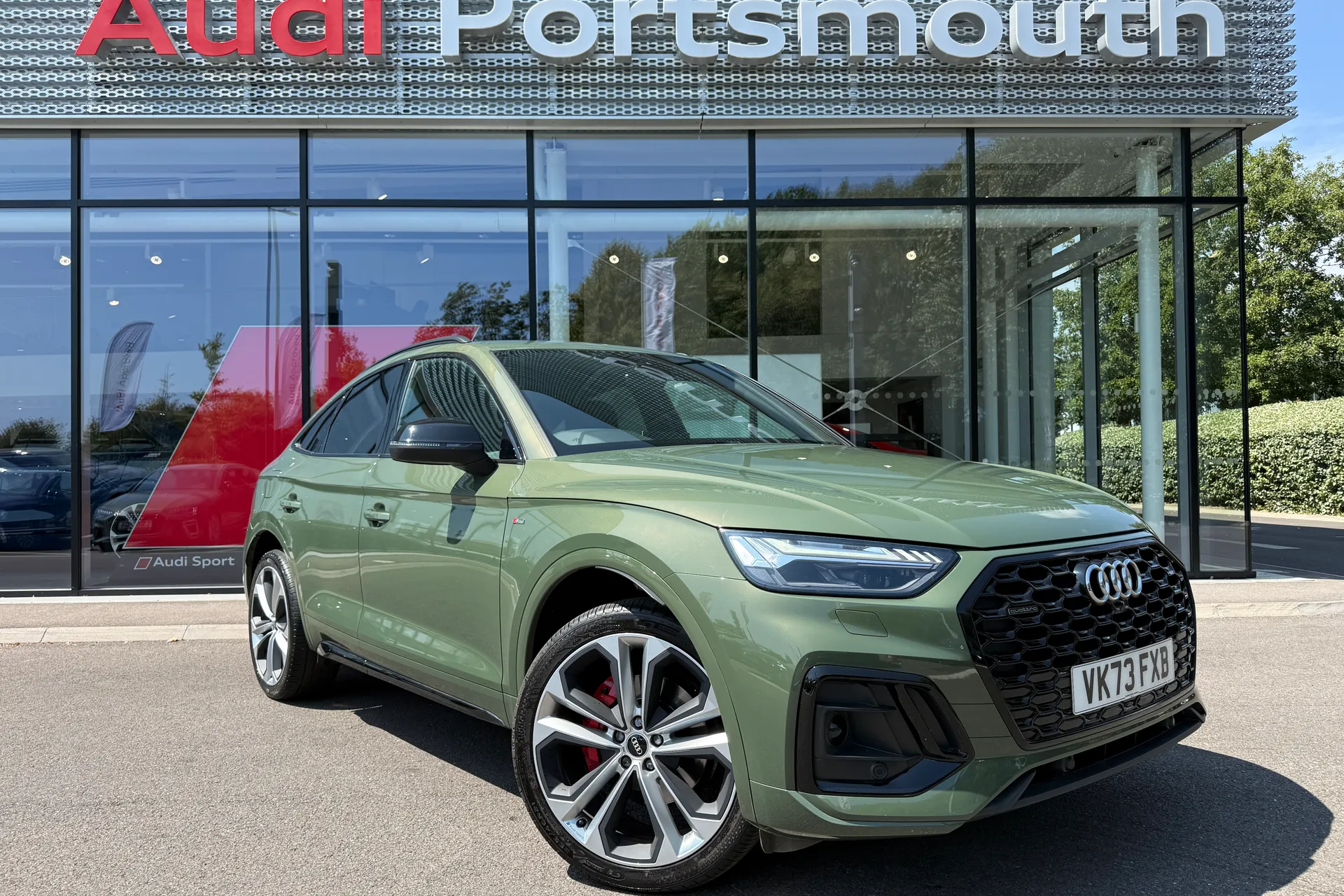 Audi Q5 focused image
